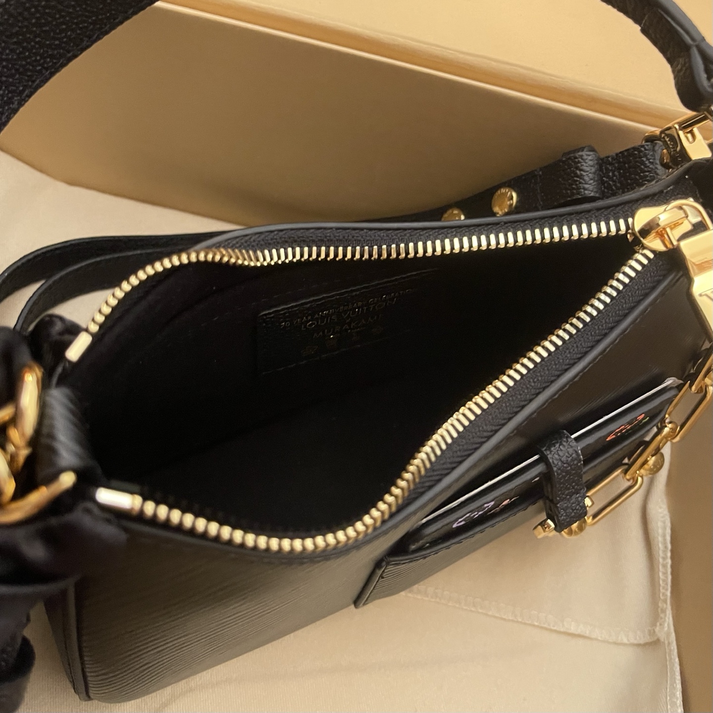 Louis Vuitton Black Epi Leather Handbag with Murakami Coin Purse 8 i1737363138598 3456 0 7
