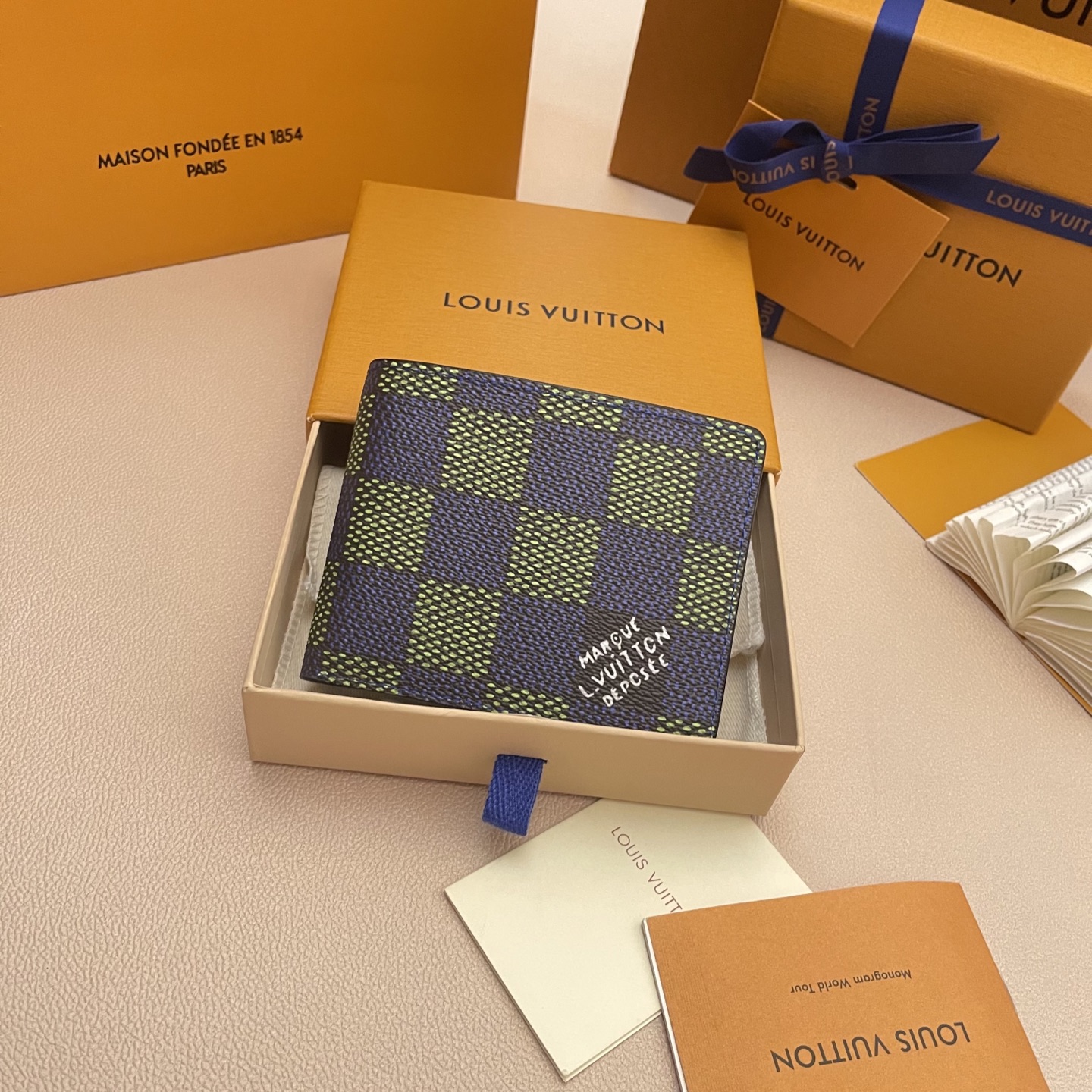 Louis Vuitton Slender Wallet with Eight Card Slots - N00142 2 i1740748667567 2679 0 0