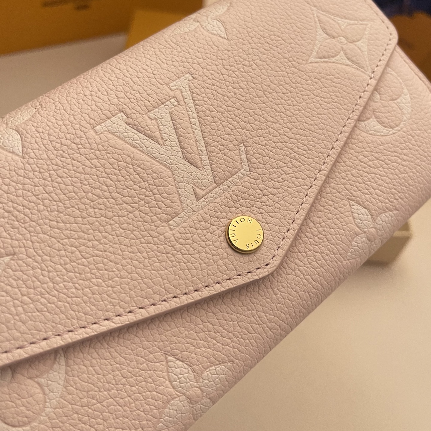 Louis Vuitton Sarah Wallet in Monogram Empreinte Leather, Pink, 19 x 10.5 cm 4 i1741017710110 818 0 2