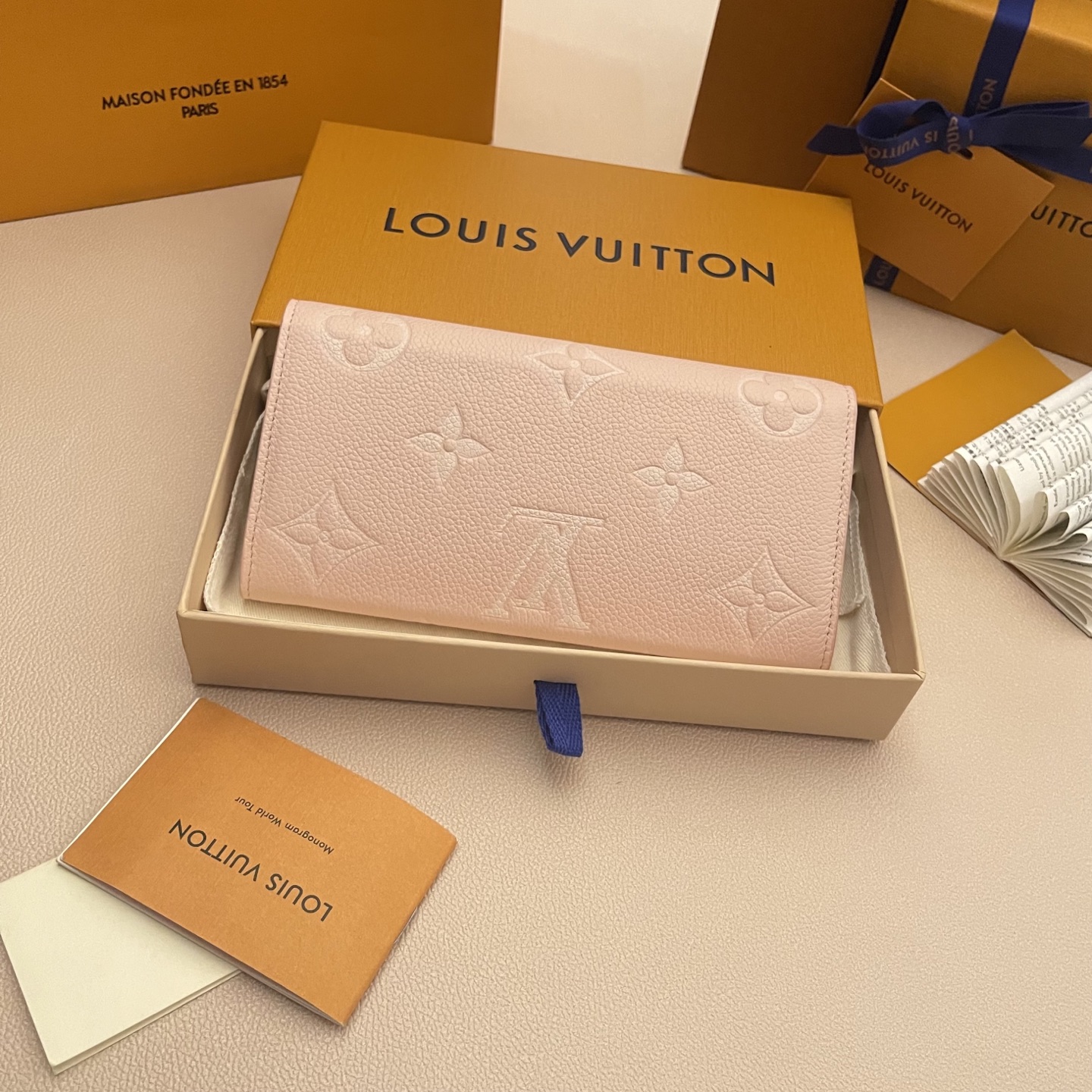 Louis Vuitton Sarah Wallet in Monogram Empreinte Leather, Pink, 19 x 10.5 cm 3 i1741017711517 2426 0 1
