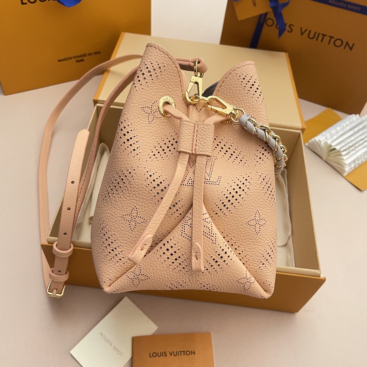 Louis Vuitton Bella Bucket Bag in Mahina Leather with Chain Detail 3 i1741274412313 4905 0 4