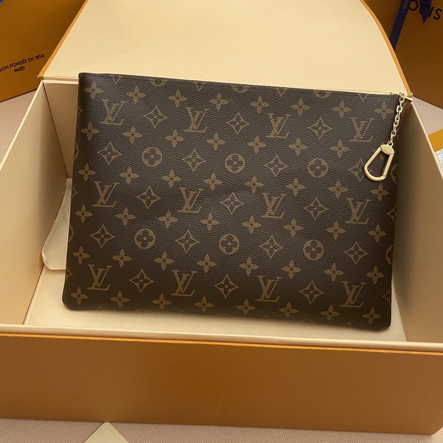 Louis Vuitton Pochette Clés Monogram Canvas Key Pouch Wallet Clutch 2 i1741782701751 8925 0 0