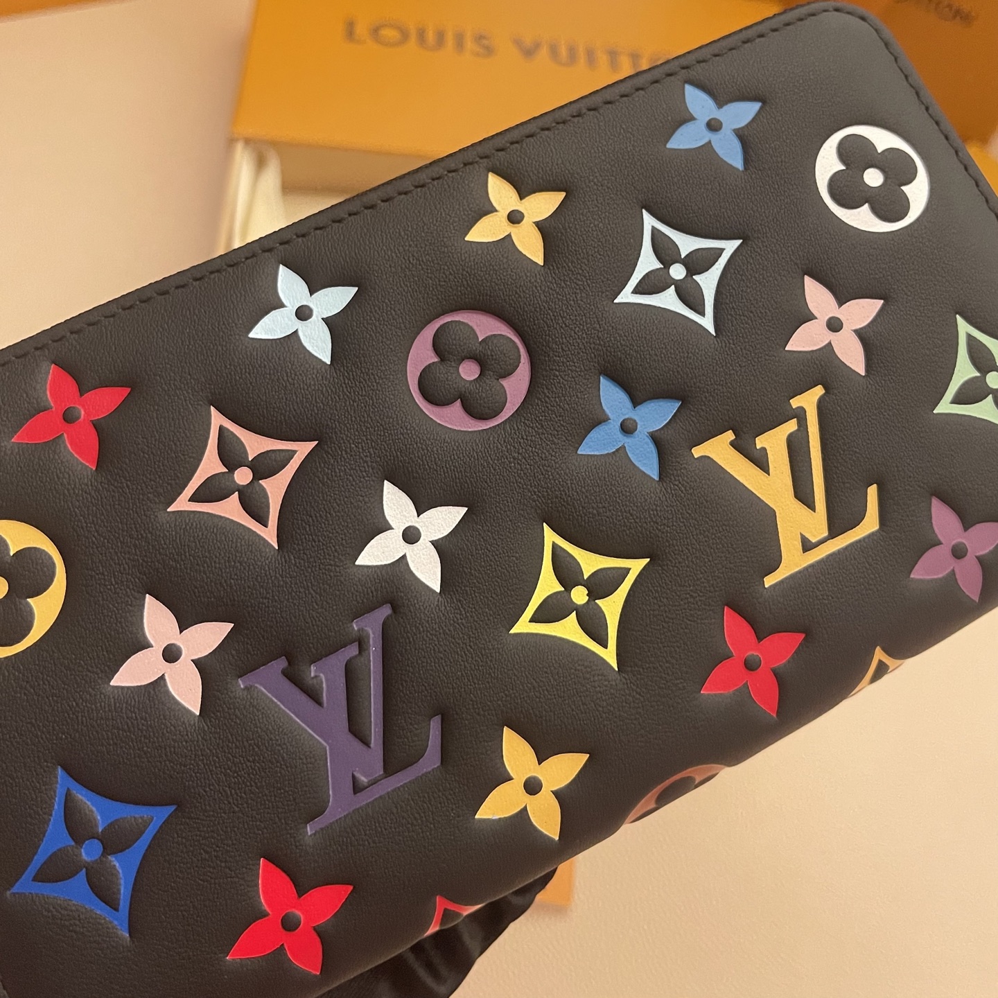 Louis Vuitton Zippy Wallet Monogram Embossed Leather Black/Multi-color 5 i1742751212145 1444 0 4