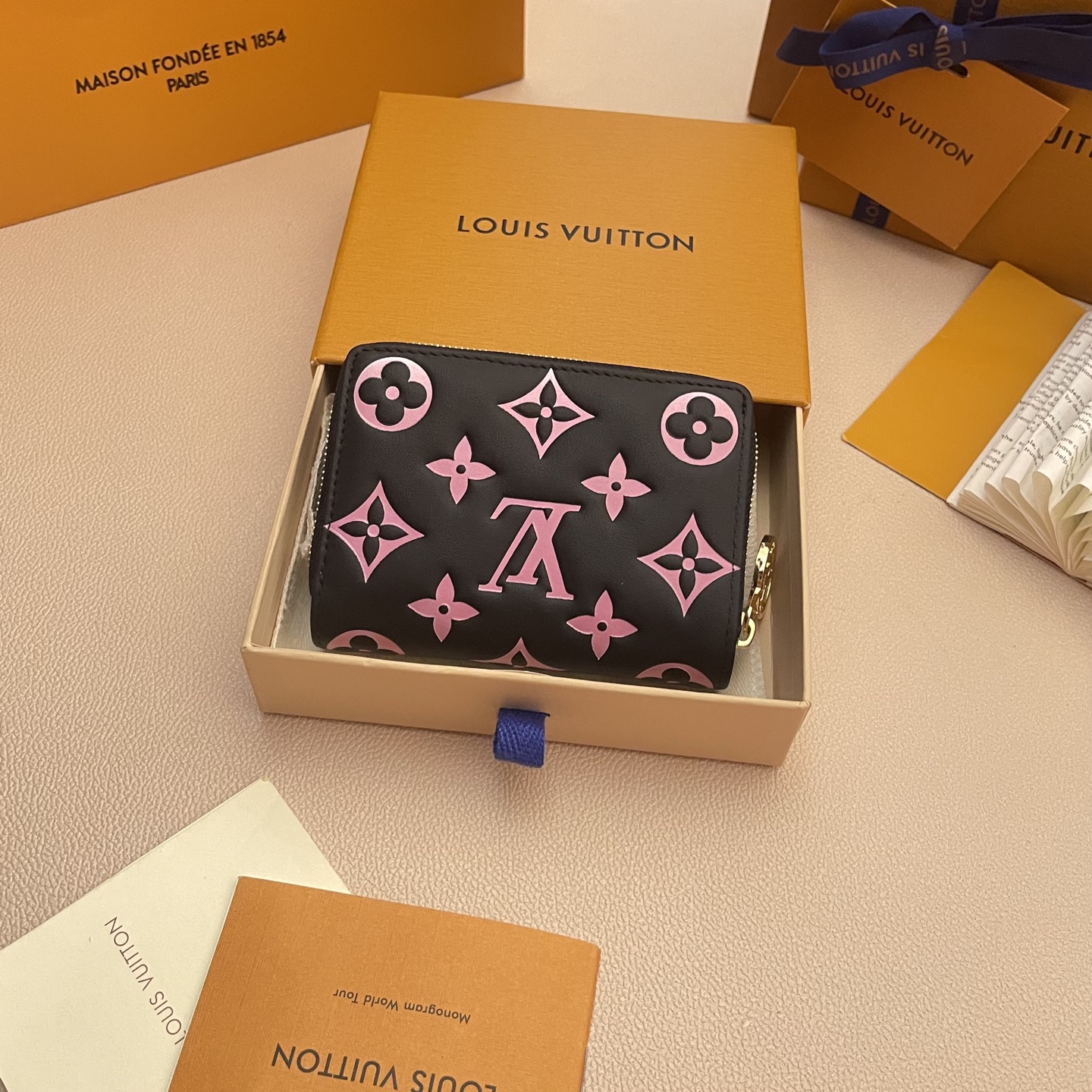 Louis Vuitton Lisa Wallet Monogram Embossed Leather Black and Pink 3 i1742751481748 9302 0 1