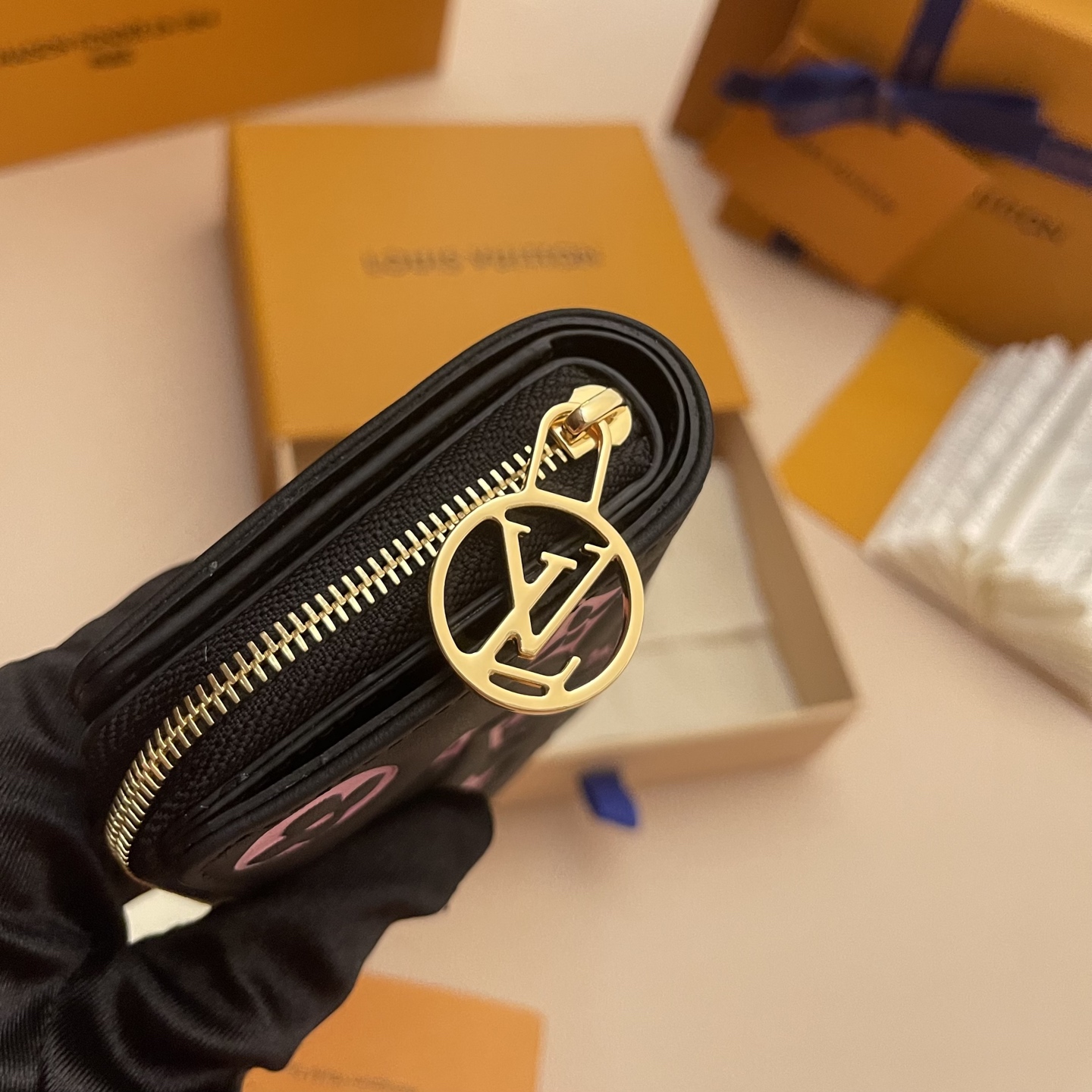 Louis Vuitton Lisa Wallet Monogram Embossed Leather Black and Pink 5 i1742751481825 994 0 3