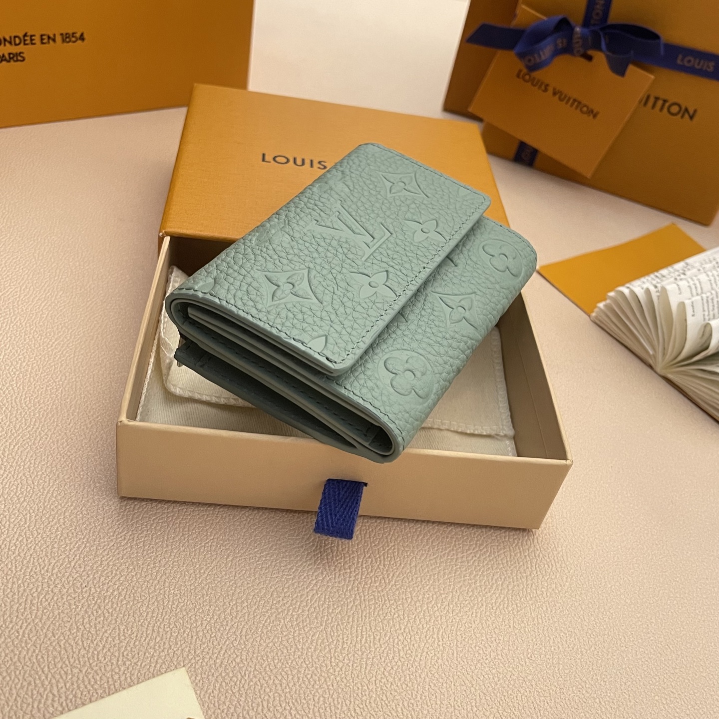 Louis Vuitton Slender Pilot Wallet Taurillon Leather Green M14143 4 i1743595238249 8552 0 2
