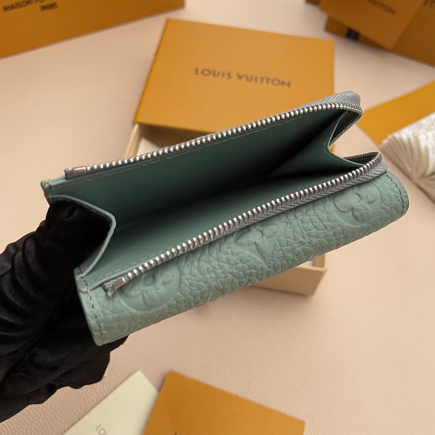 Louis Vuitton Slender Pilot Wallet Taurillon Leather Green M14143 10 i1743595238324 8471 0 8