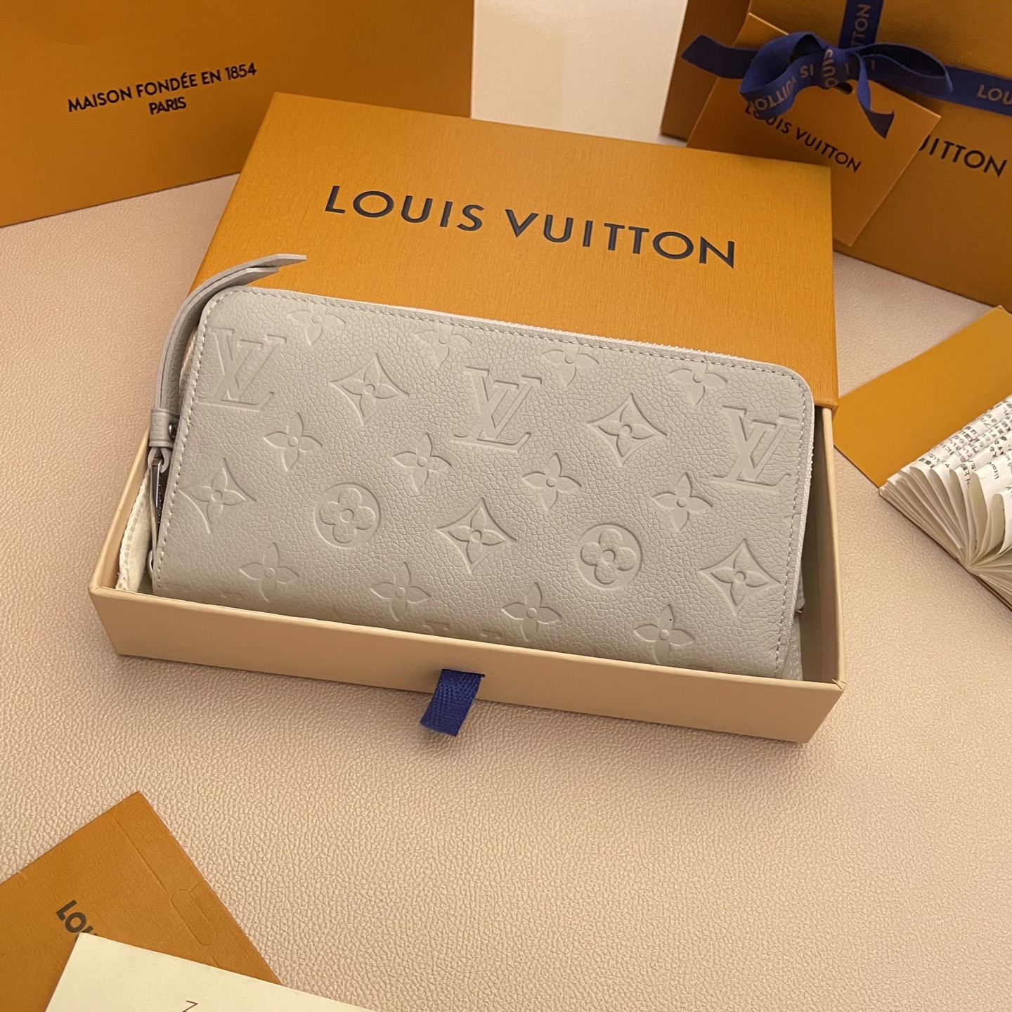 Louis Vuitton Zippy Wallet: Monogram Leather, Zip-Around Closure, Elegant Design 2 i1743595673016 7489 0 0