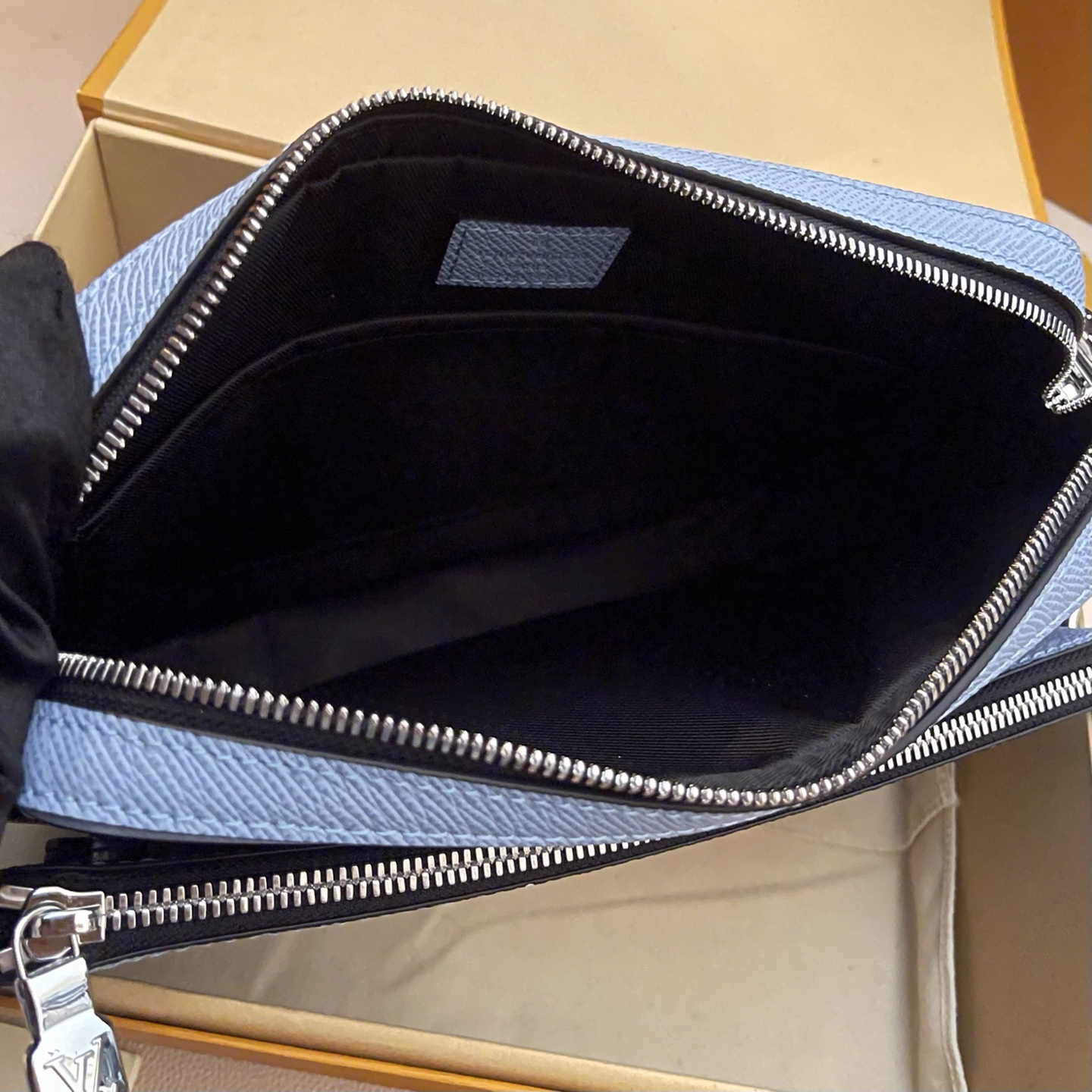 Louis Vuitton Trio Messenger Bag Taiga Leather Monogram Canvas Light Blue 9 i1744126839432 6432 0 7