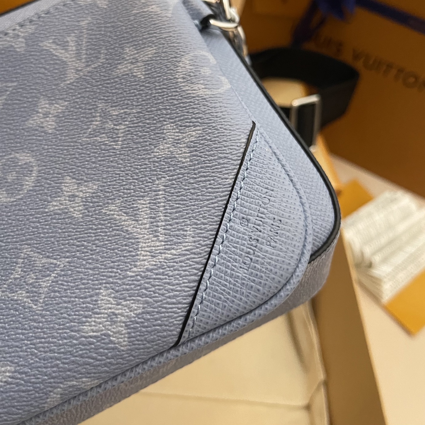 Louis Vuitton Trio Messenger Bag Taiga Leather Monogram Canvas Light Blue 5 i1744126840821 8410 0 3
