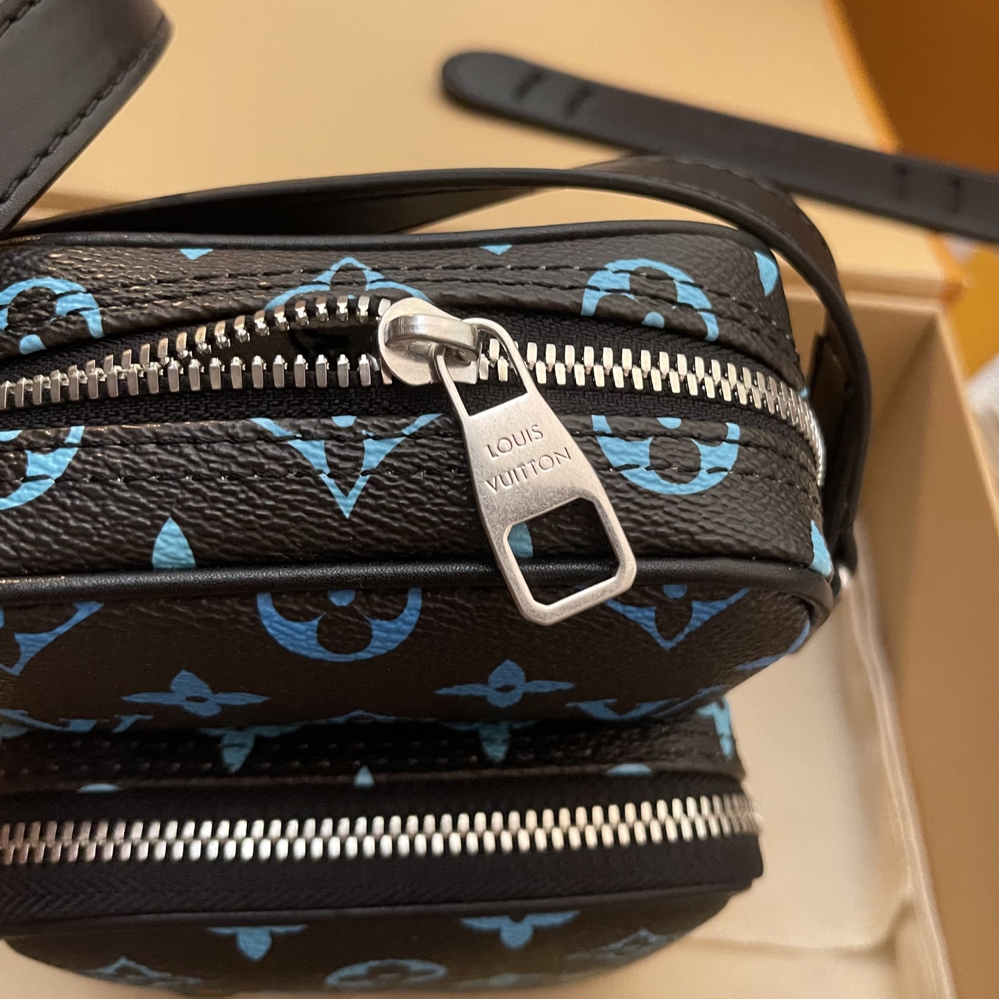 Louis Vuitton Amazone Rainbow Monogram Camera Bag - Compact & Stylish 6 i1745066442287 6281 0 4