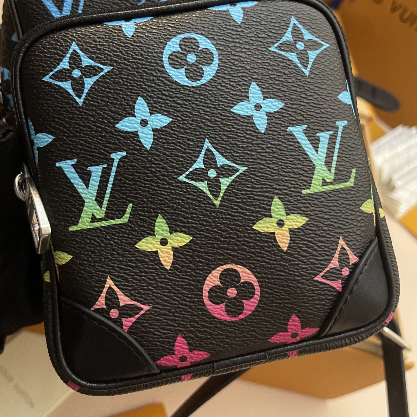 Louis Vuitton Amazone Rainbow Monogram Camera Bag - Compact & Stylish 7 i1745066444208 1751 0 5