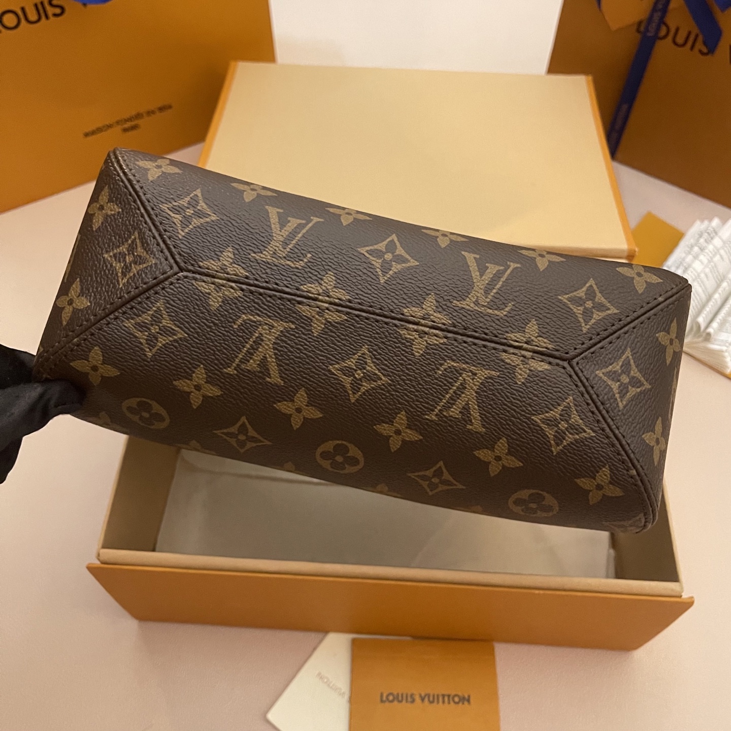 Louis Vuitton Flower Hobo Bag: Monogram Canvas, Stylish and Functional 6 i1745497800106 7386 0 7