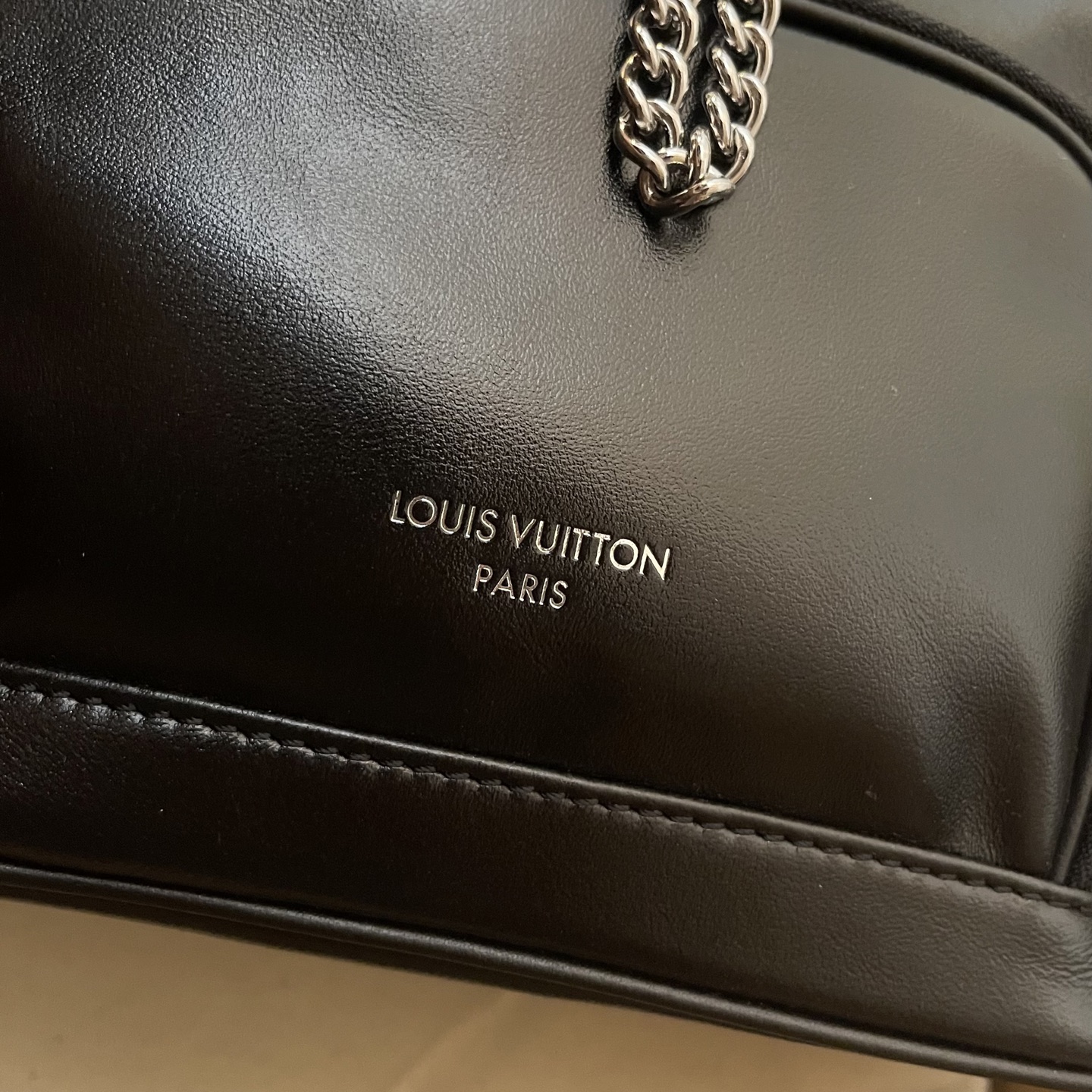 Louis Vuitton No Way Vibe Black Leather Bucket Bag with Silver Hardware 5 i1745674511699 653 0 3