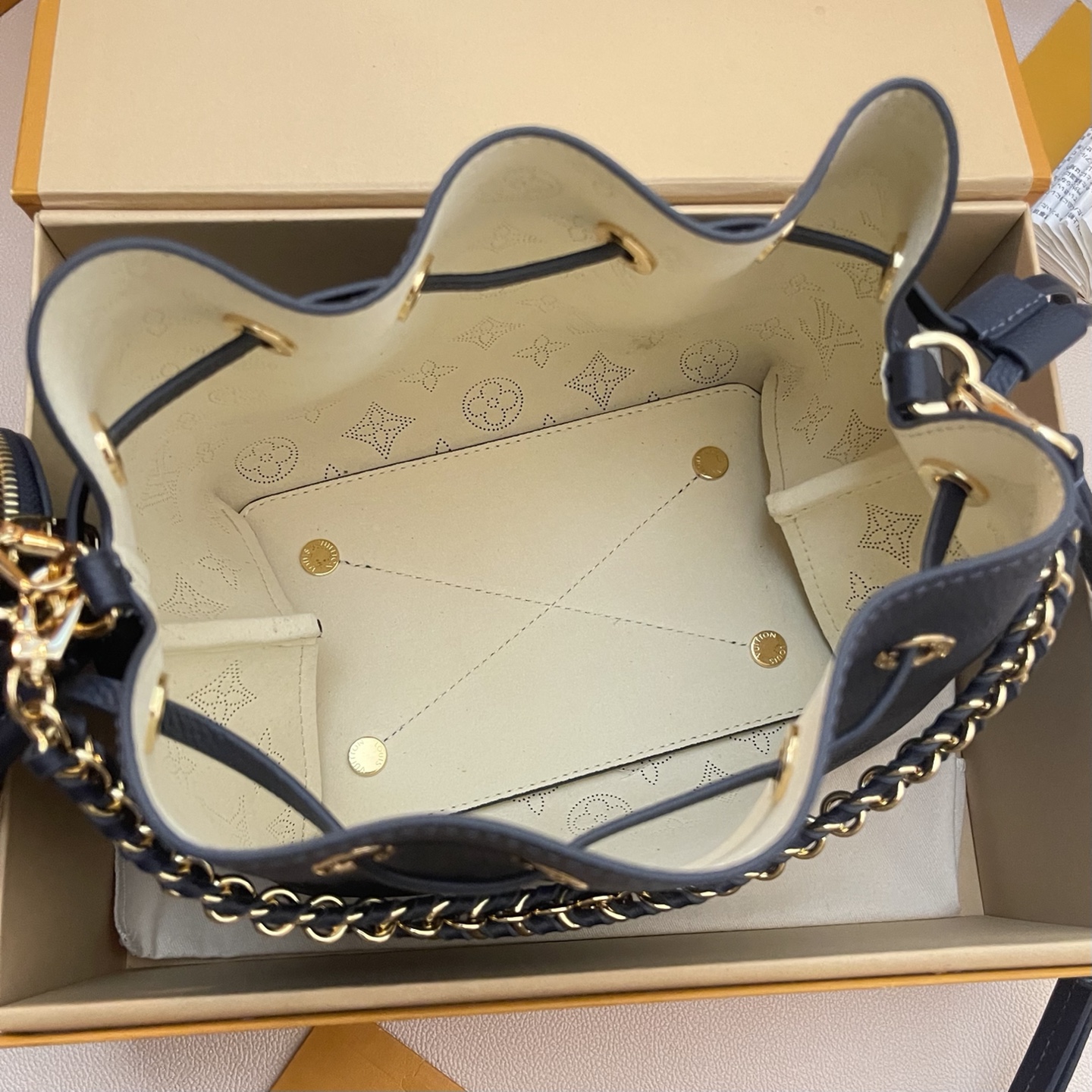 Louis Vuitton Bella Bucket Bag Monogram Leather with Chain Handle,Navy Blue 10 i1745674863274 9484 0 8