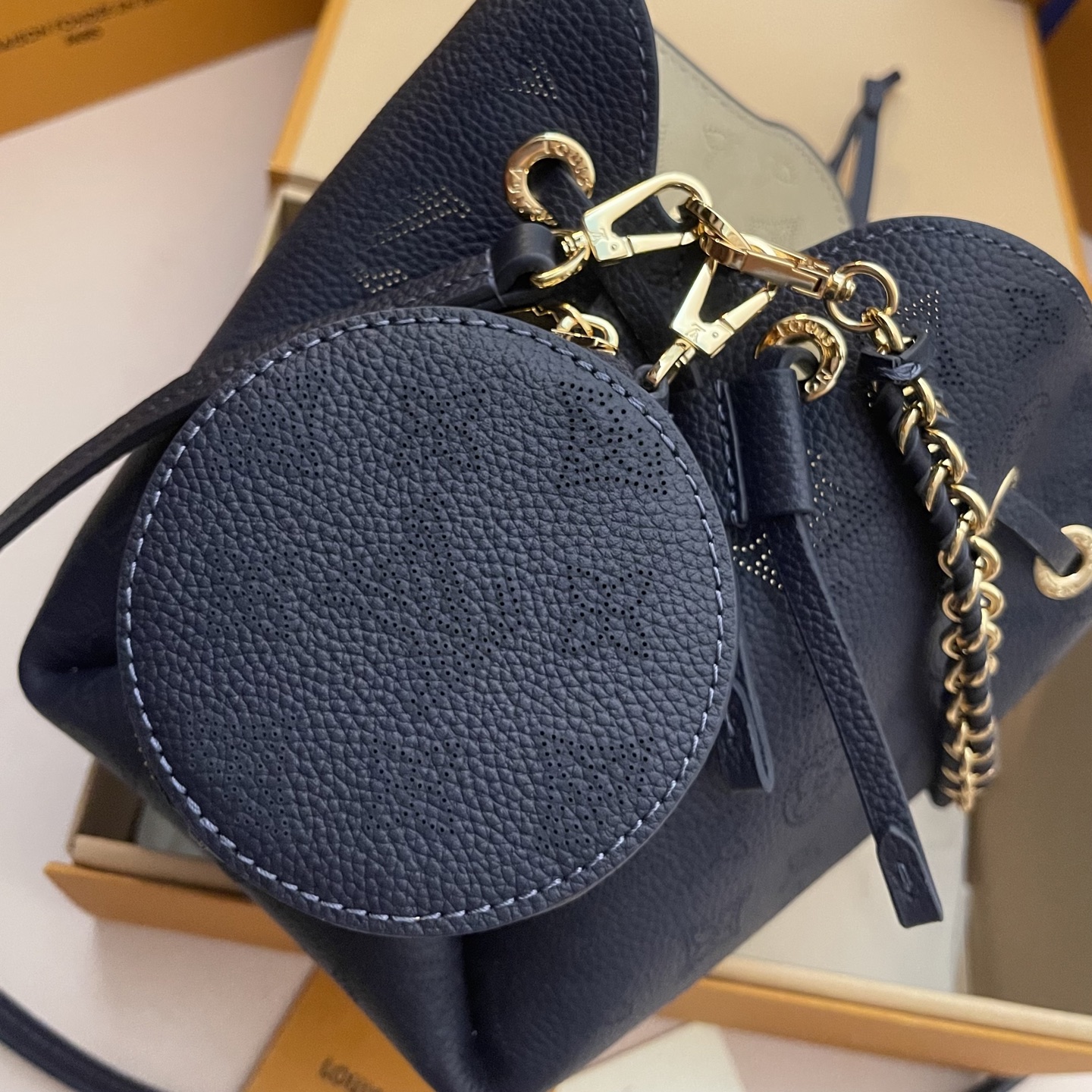 Louis Vuitton Bella Bucket Bag Monogram Leather with Chain Handle,Navy Blue 9 i1745674865661 5426 0 7