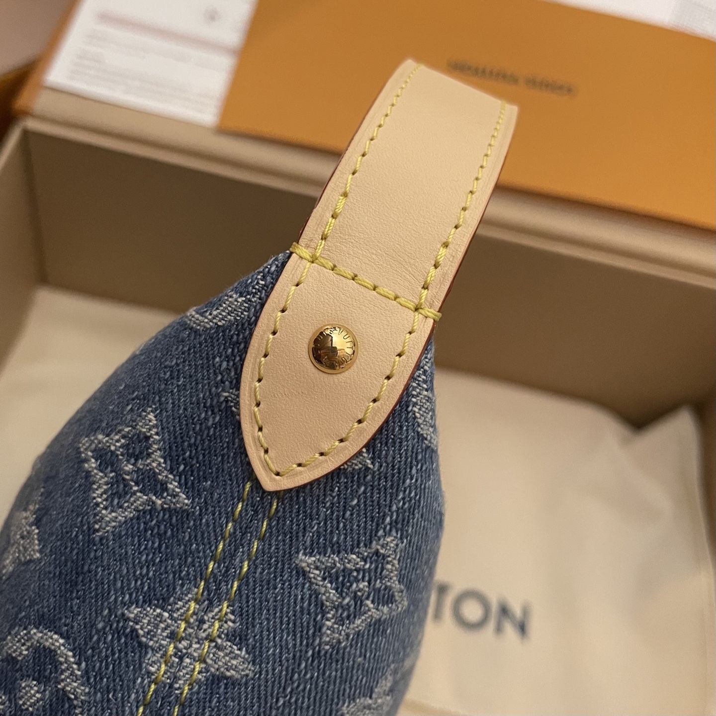 Louis Vuitton Hills Pochette Denim Handbag, Designer Clutch, M82949 8 i1745760182497 9209 0 6