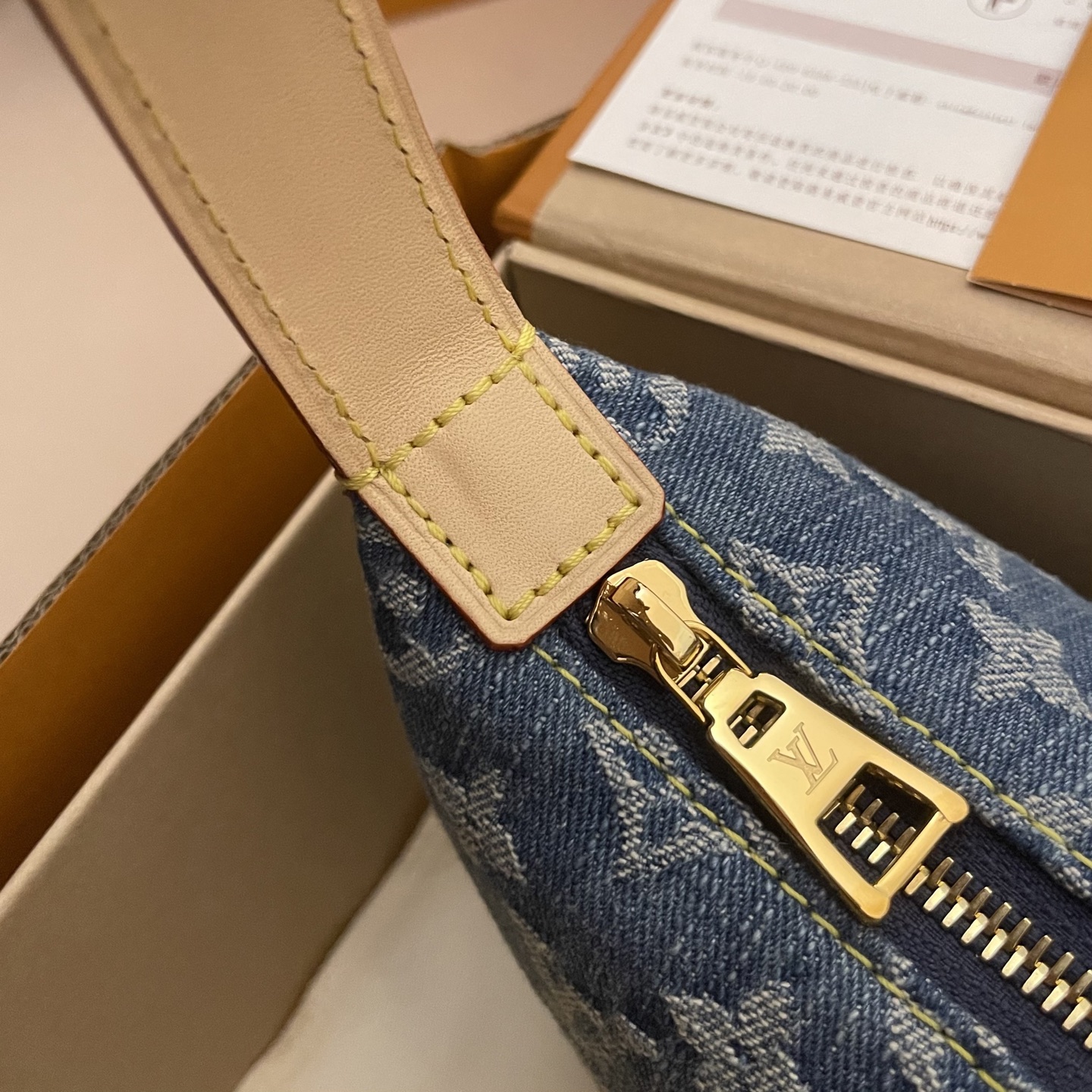 Louis Vuitton Hills Pochette Denim Handbag, Designer Clutch, M82949 7 i1745760184231 7563 0 5