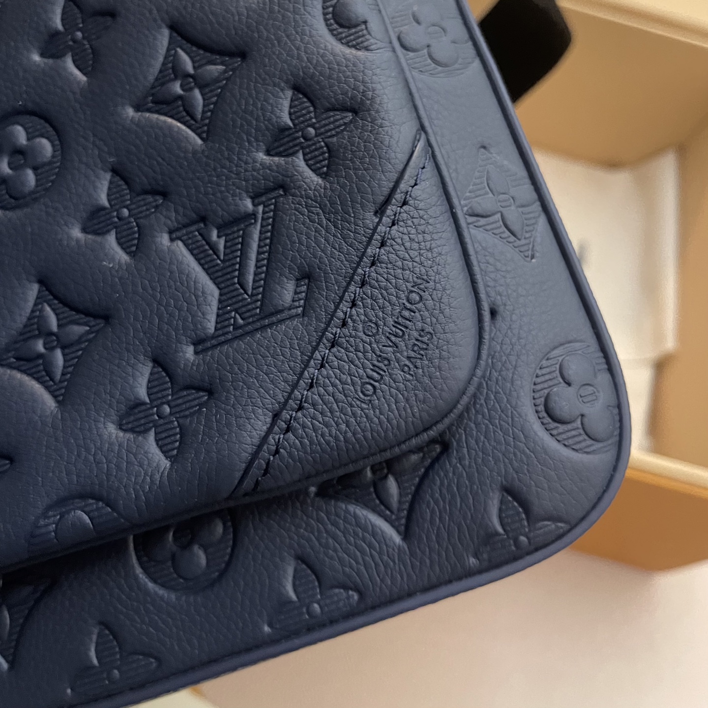 Louis Vuitton Trio Messenger Bag Monogram Embossed Leather Removable Pouch 4 i1745763864614 1560 0 3
