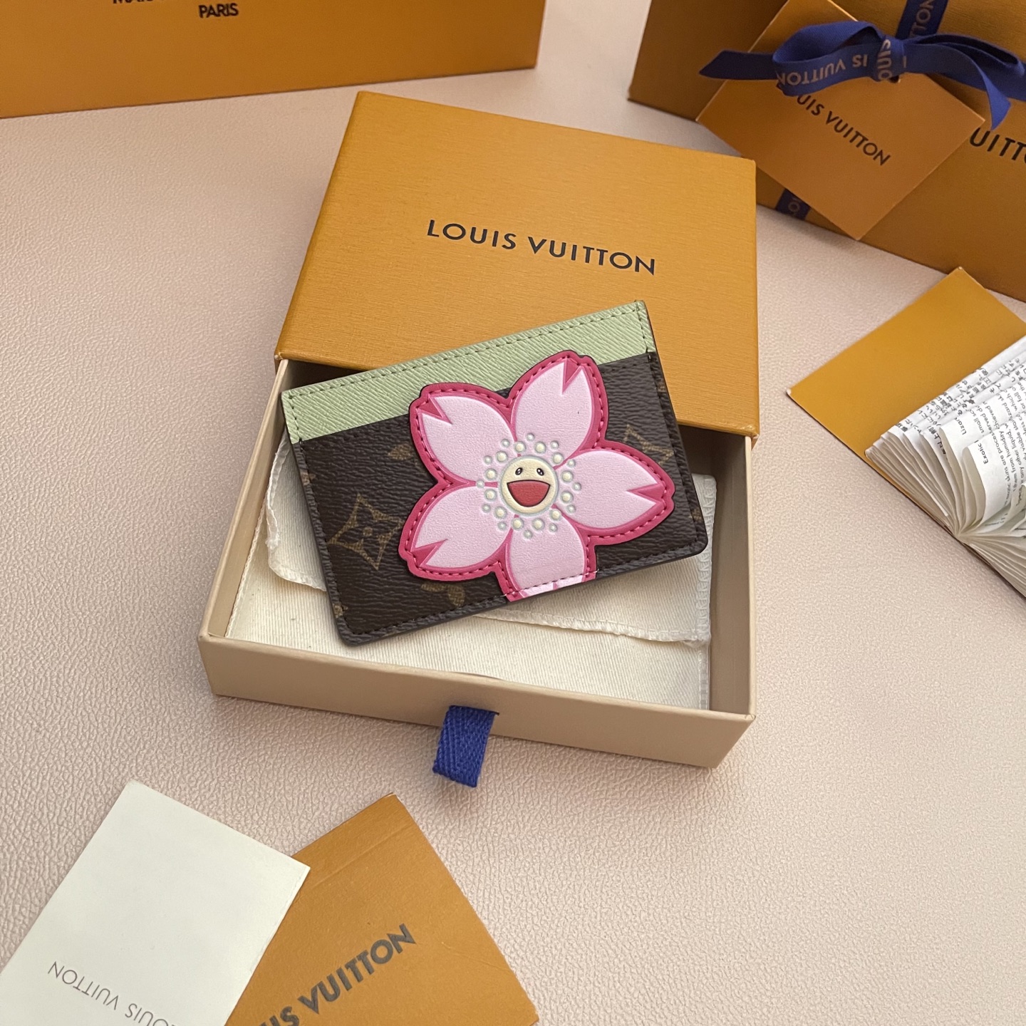 Louis Vuitton Takashi Murakami Cherry Blossom Monogram Card Holder Wallet 2 i1746369570031 3779 0 0
