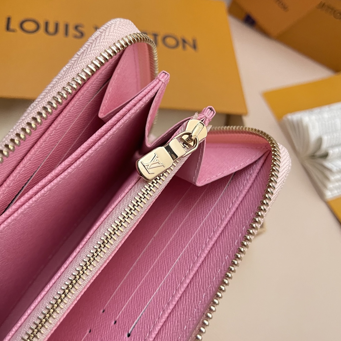 Louis Vuitton Zippy Wallet Monogram Jacquard Denim Pink 19.5 x 10.5 x 2.5 cm 9 i1747044628161 9474 0 8