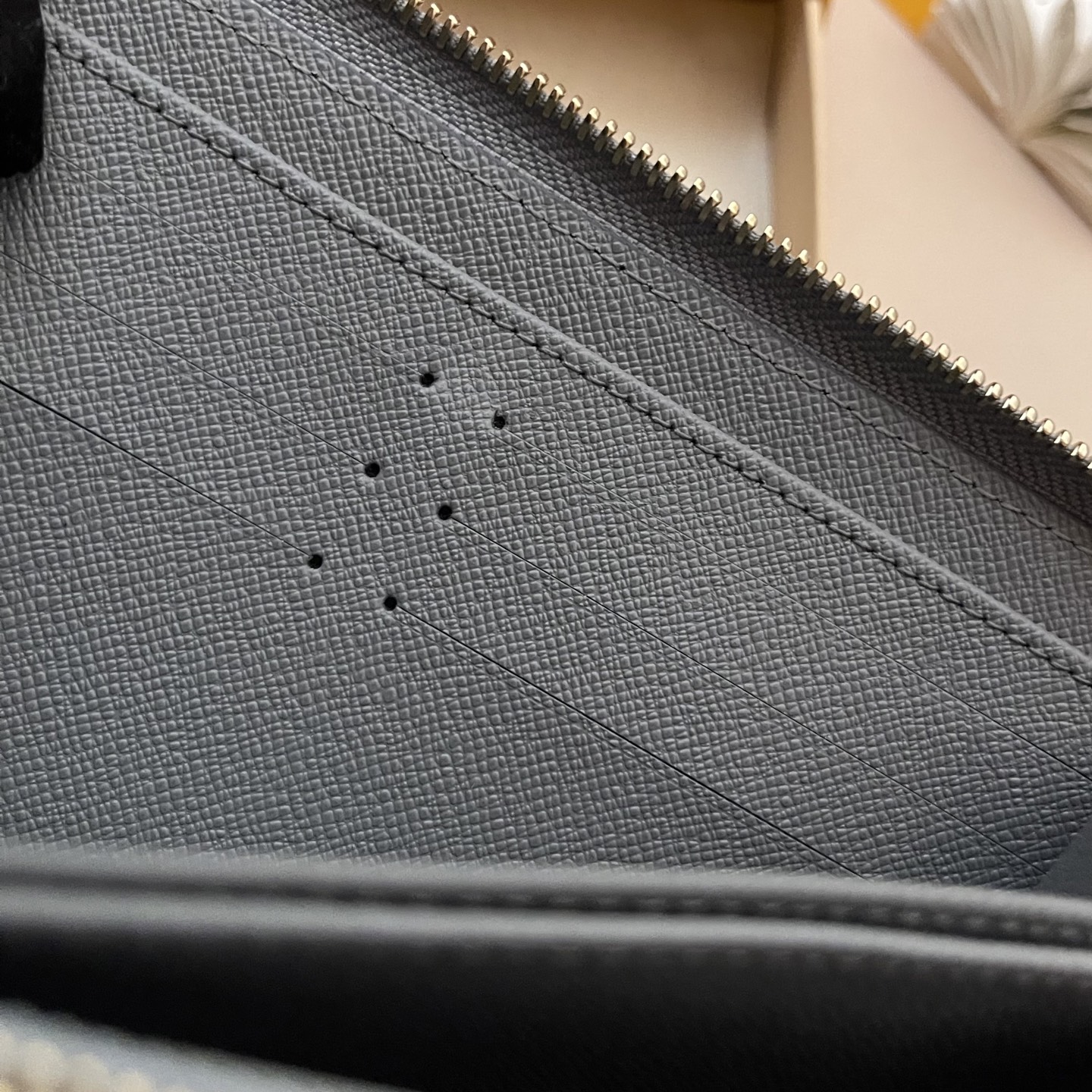 Louis Vuitton Zippy Wallet Monogram Denim, Gray, 19.5 x 10.5 x 2.5 cm 9 i1747044660260 7113 0 8