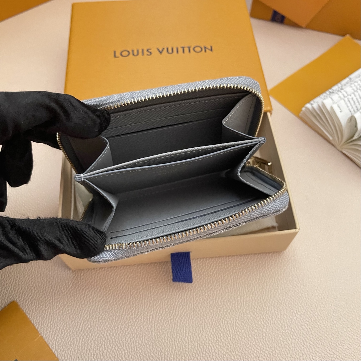 Louis Vuitton Zippy Coin Purse Monogram Denim Blue M82957 8 i1747044939297 161 0 6