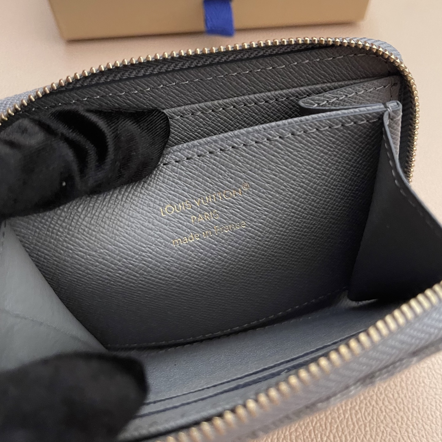 Louis Vuitton Zippy Coin Purse Monogram Denim Blue M82957 9 i1747044941092 3063 0 7