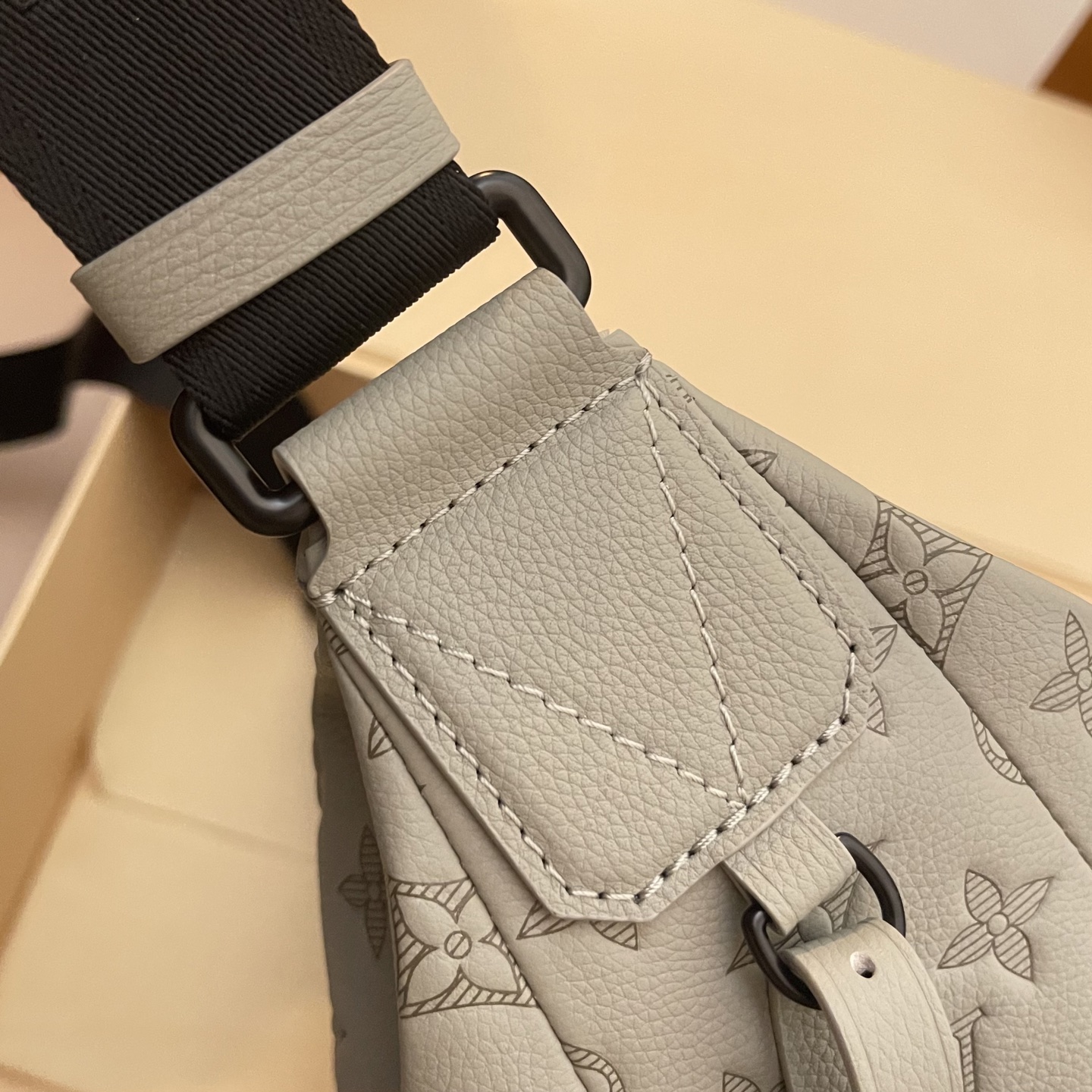 Louis Vuitton Gray Monogram Shadow Leather Hamac Crossbody Bag 6 i1747142890911 9976 0 5