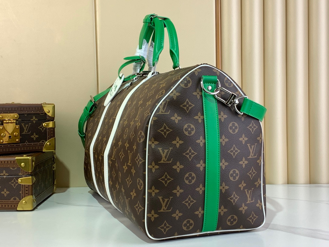 Louis Vuitton Keepall Bandoulière 50 Golf Monogram Travel Bag 3 i1747229454149 6721 0 2