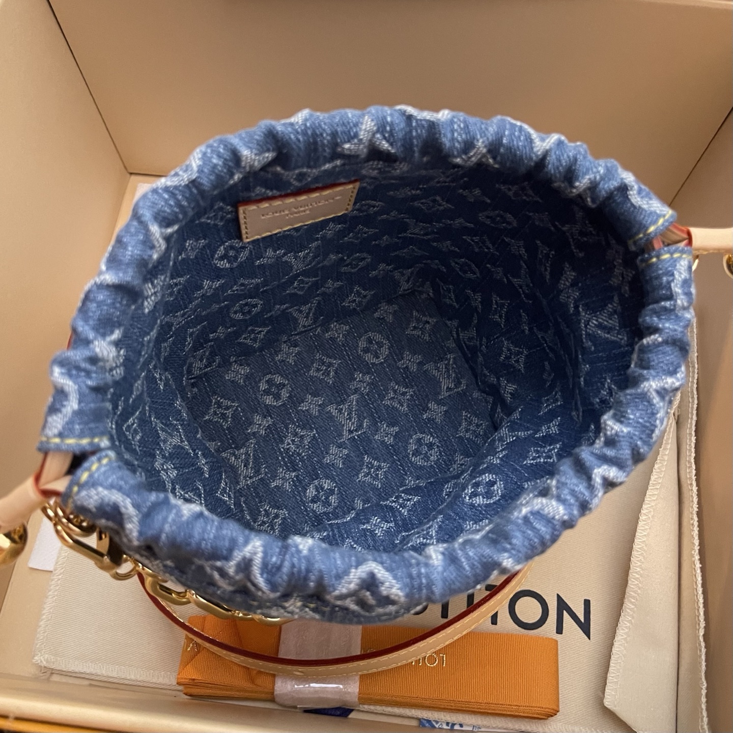 Louis Vuitton Nano Noé Chain Bucket Bag, Denim, 13 x 16 x 10 cm 8 i1747233442380 8688 0 7
