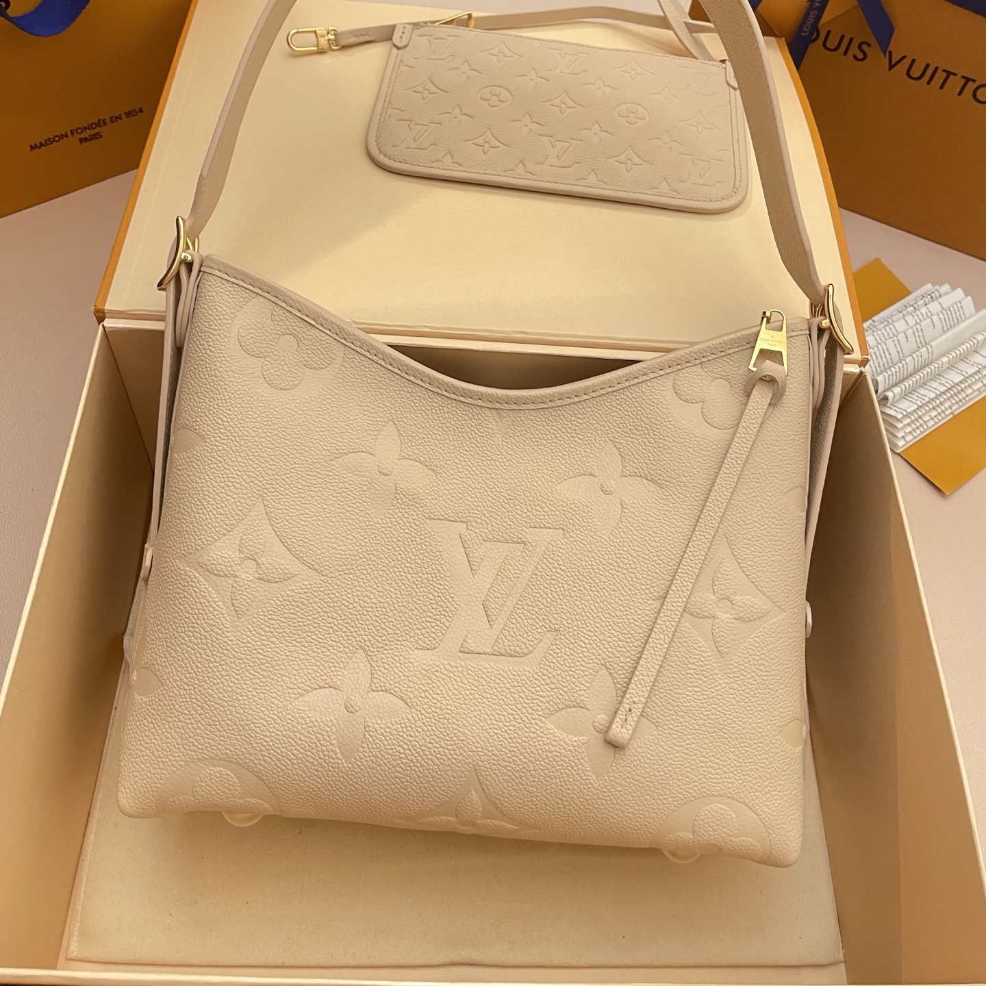 Louis Vuitton CarryAll PM Ivory Monogram Epi Leather Handbag 2 i1747320027904 3966 0 1