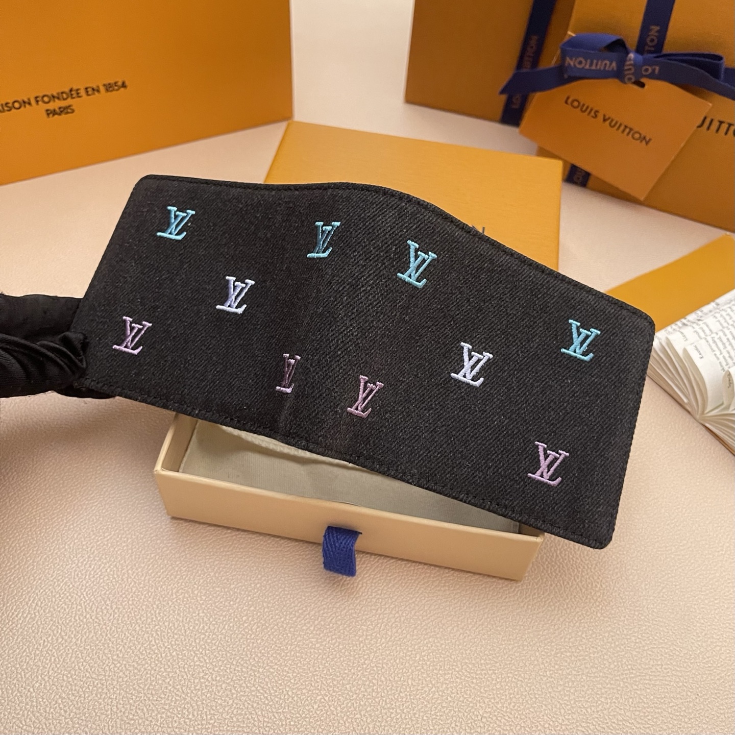 Louis Vuitton Multiple Wallet Blason Denim,Embroidered Colorful Letter 5 i1747751611242 1164 0 8