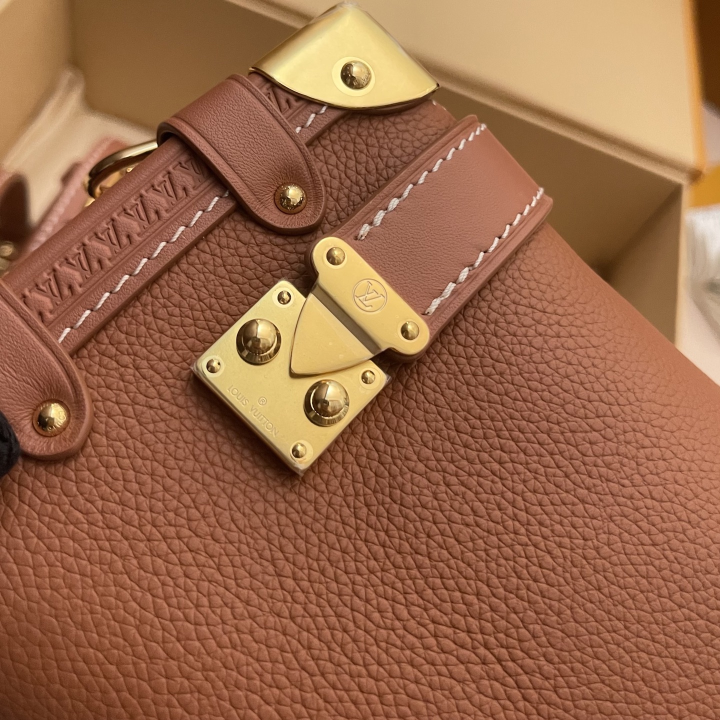 Louis Vuitton Side Trunk Handbag with Leather, Brown, Small Size 18*12.5*8 4 i1748354109693 887 0 3