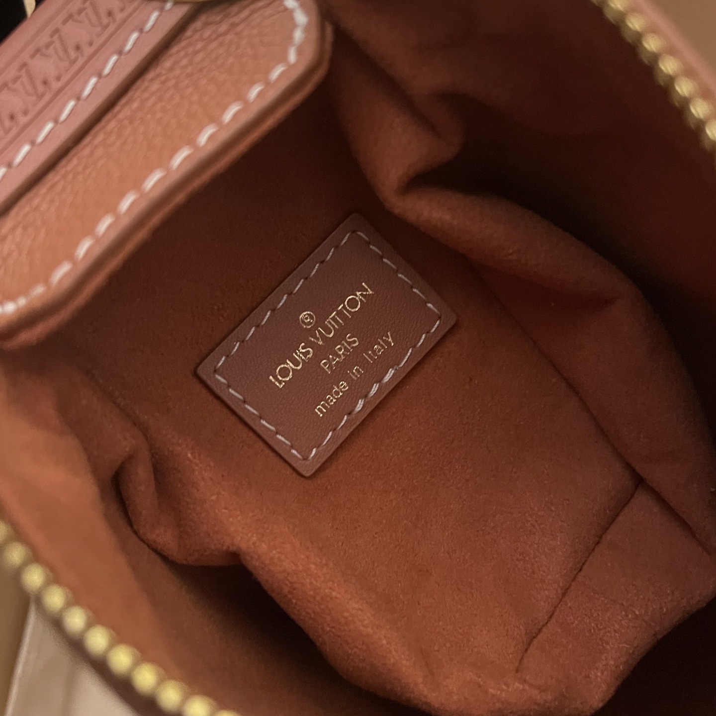 Louis Vuitton Side Trunk Handbag with Leather, Brown, Small Size 18*12.5*8 9 i1748354109782 2885 0 8