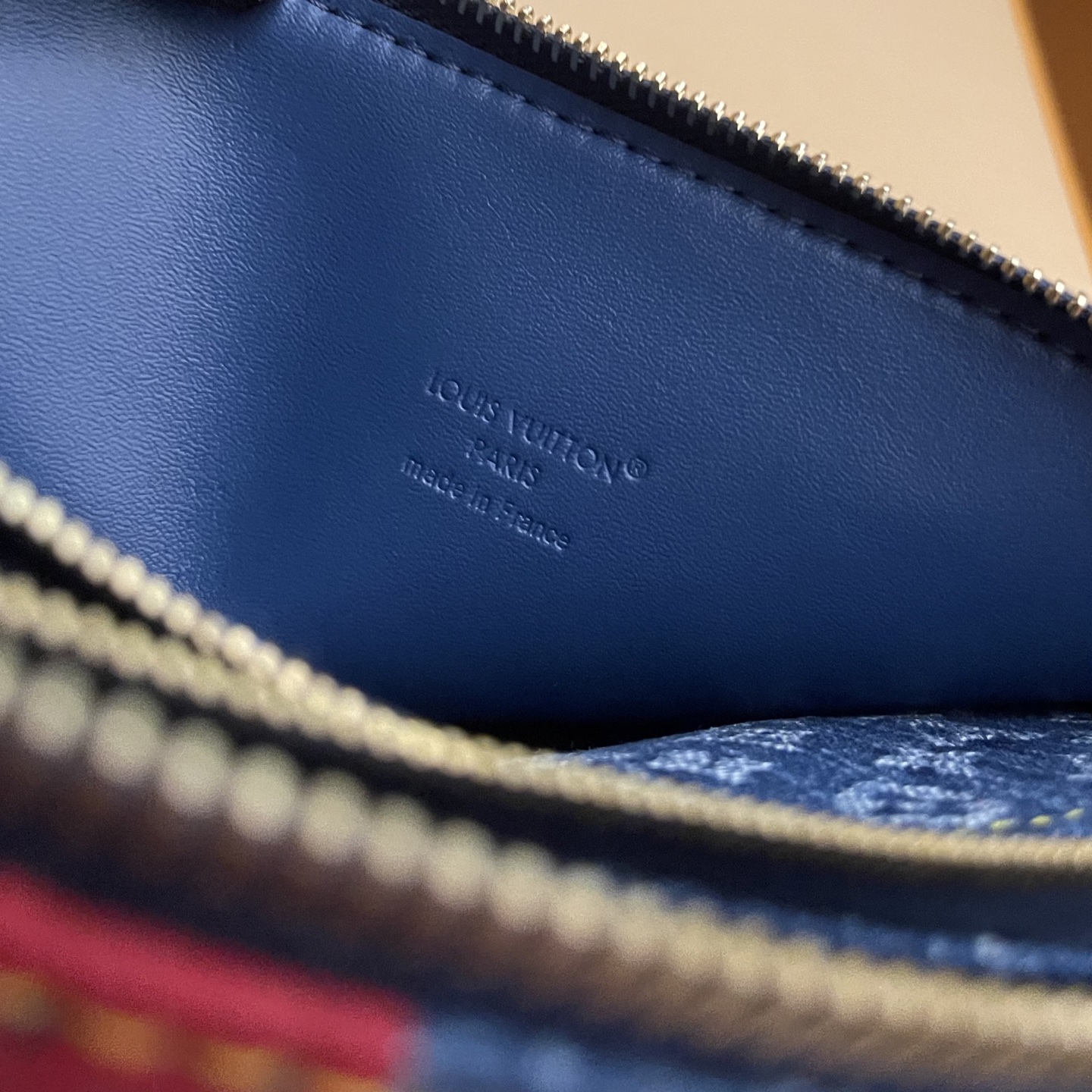 Louis Vuitton Coussin Small Handbag Monogram Denim Cherry, 26 x 20 x 12 cm 10 i1748440205237 6791 0 8