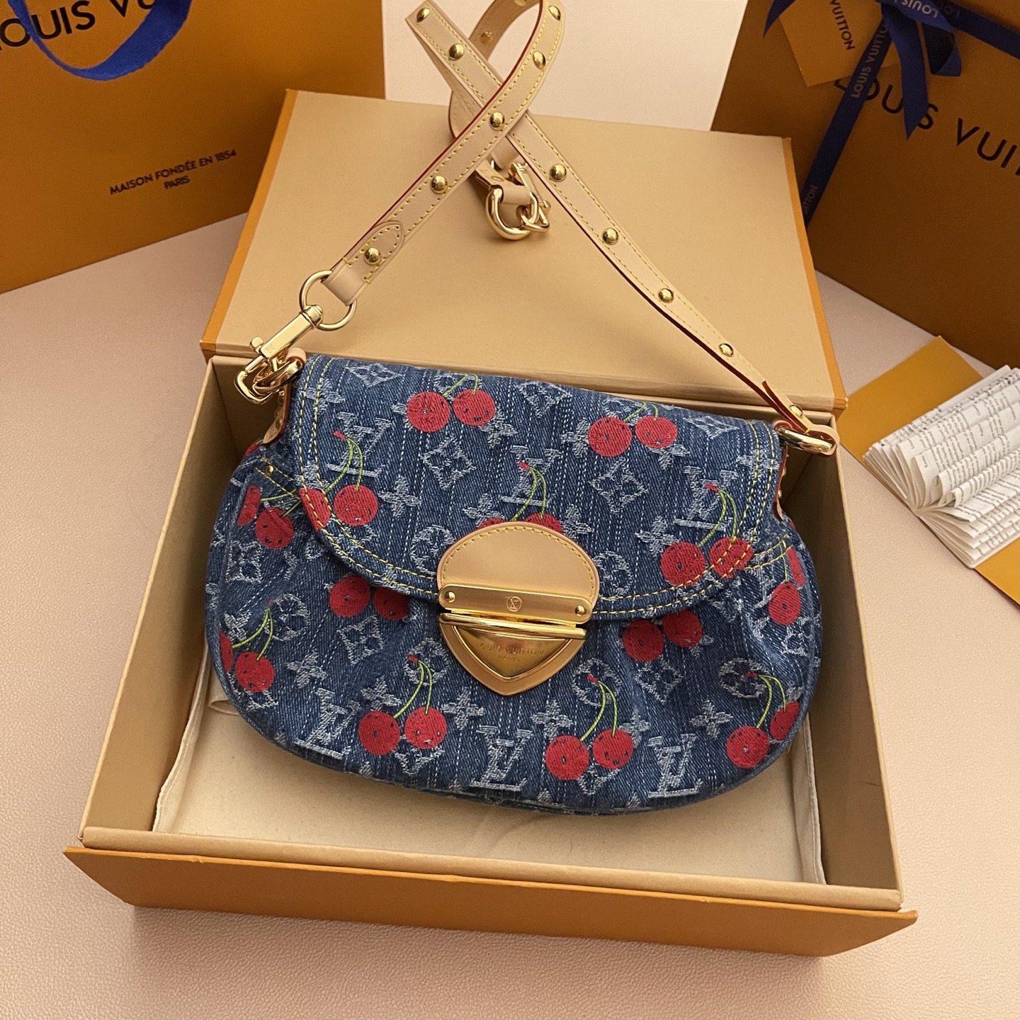 Sunset Handbag in Monogram Denim with Cherry Embroidery, 27 x 18 x 3 cm 4 i1748441159920 4080 0 2