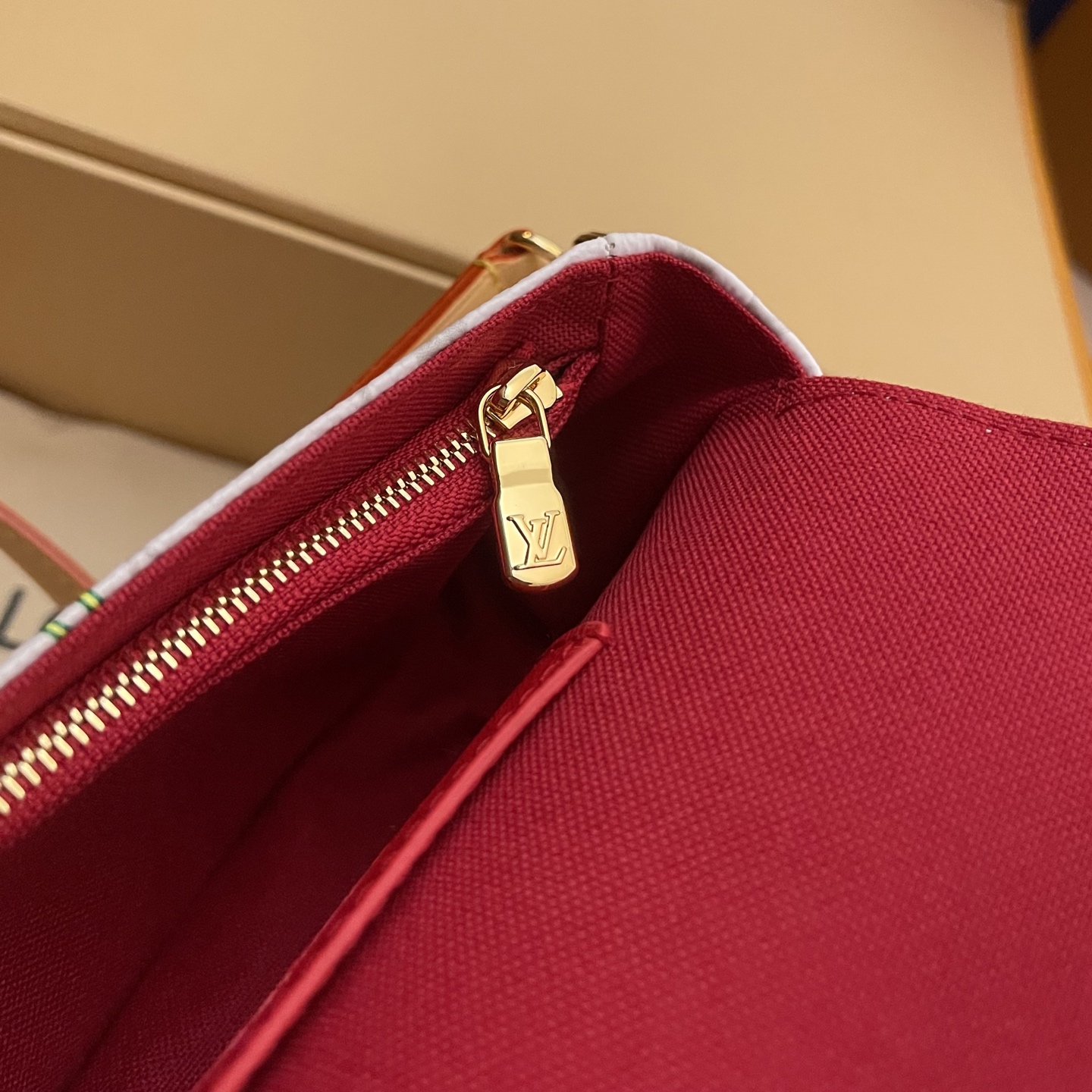 Louis Vuitton Wallet On Chain Ivy Murakami Cherry Monogram Canvas Bag 9 i1748441900884 2246 0 8
