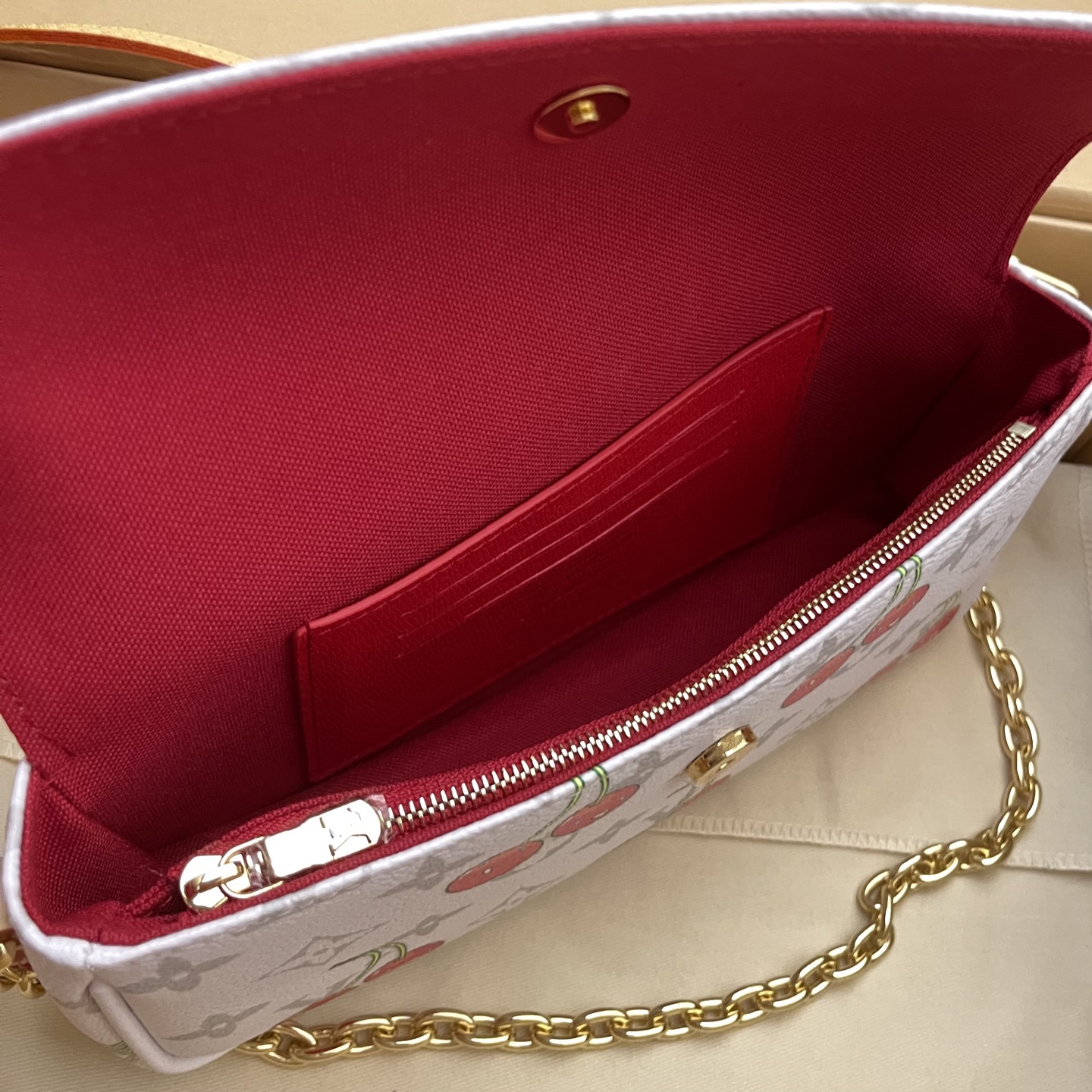Louis Vuitton Wallet On Chain Ivy Murakami Cherry Monogram Canvas Bag 7 i1748441900893 9903 0 6