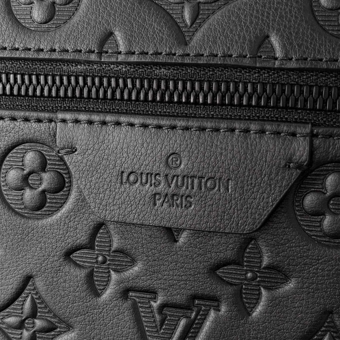 Louis Vuitton Discovery Backpack M46553 - Premium Leather, Spacious & Stylish 5 i1748443377105 5316 0 8
