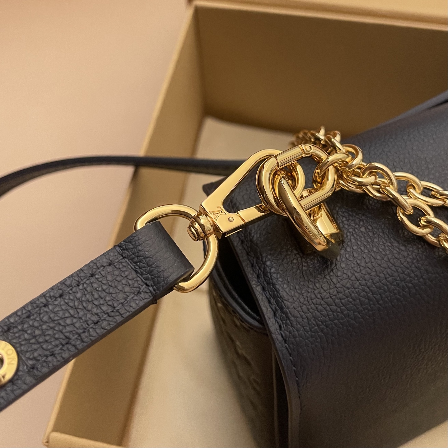 Louis Vuitton Twist Slim Black Leather Bag with Chain and Twist Lock 7 i1748530054625 9011 0 8