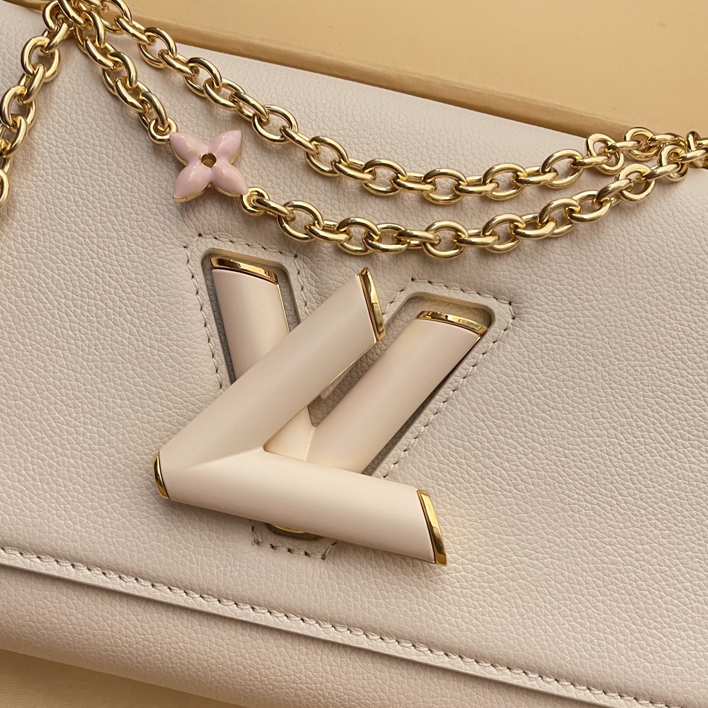 Louis Vuitton Twist Slim Handbag, Harmony Collection, Taurillon Leather, White 5 i1748530129646 9371 0 3