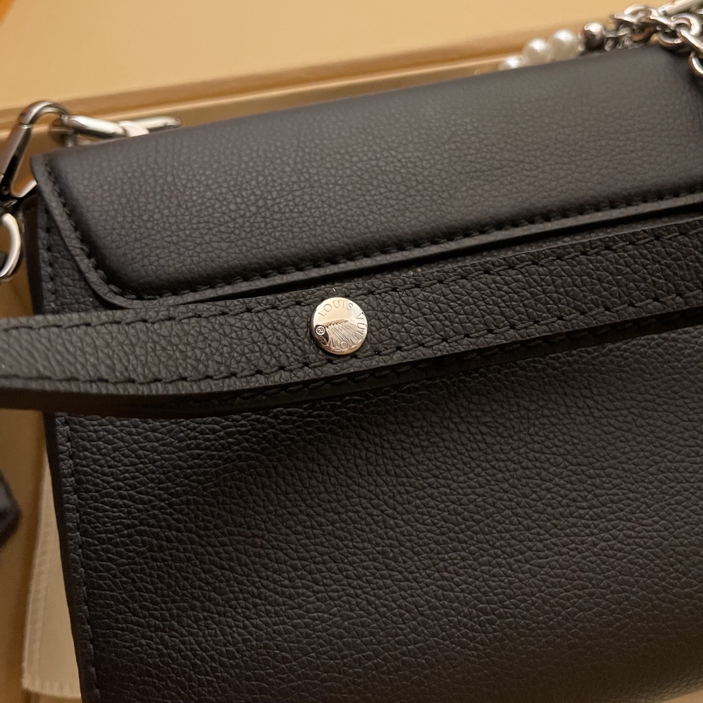 Louis Vuitton Twist Slim Black Leather Handbag with Pearl Chain, Small 8 i1748530212089 1121 0 6