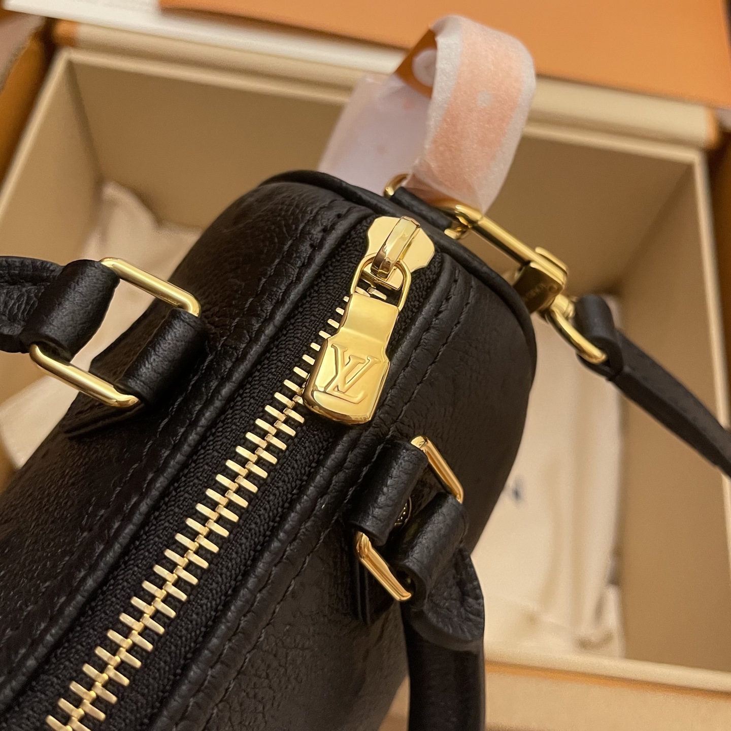 Louis Vuitton Nano Speedy Pillow Bag M82450 - Premium Leather, Compact Design 6 i1748531668941 2322 0 8