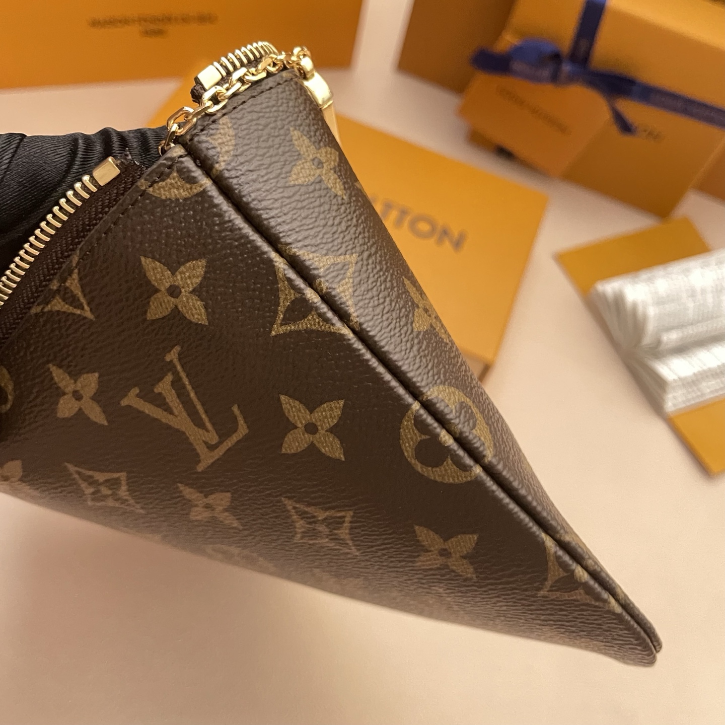 Louis Vuitton Monogram Canvas Pochette Clés Key Pouch Wallet 4 i1748708797497 6934 0 2