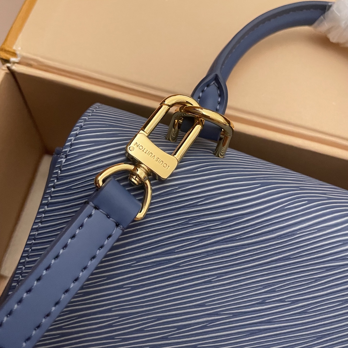 Louis Vuitton Cluny Mini Handbag in Epi Leather, Denim Inspired 6 i1752414726219 6121 0 5