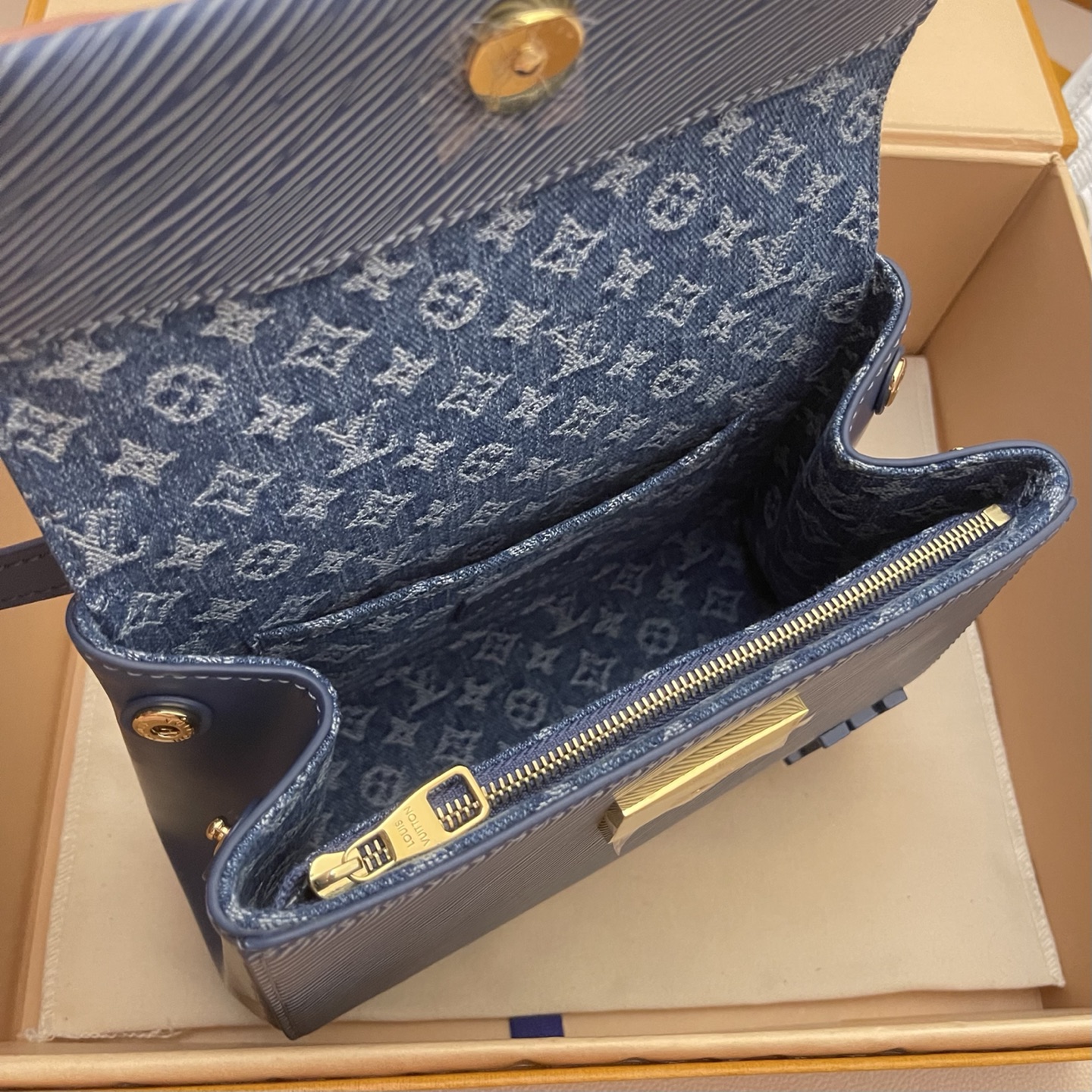 Louis Vuitton Cluny Mini Handbag in Epi Leather, Denim Inspired 8 i1752414728408 3995 0 7