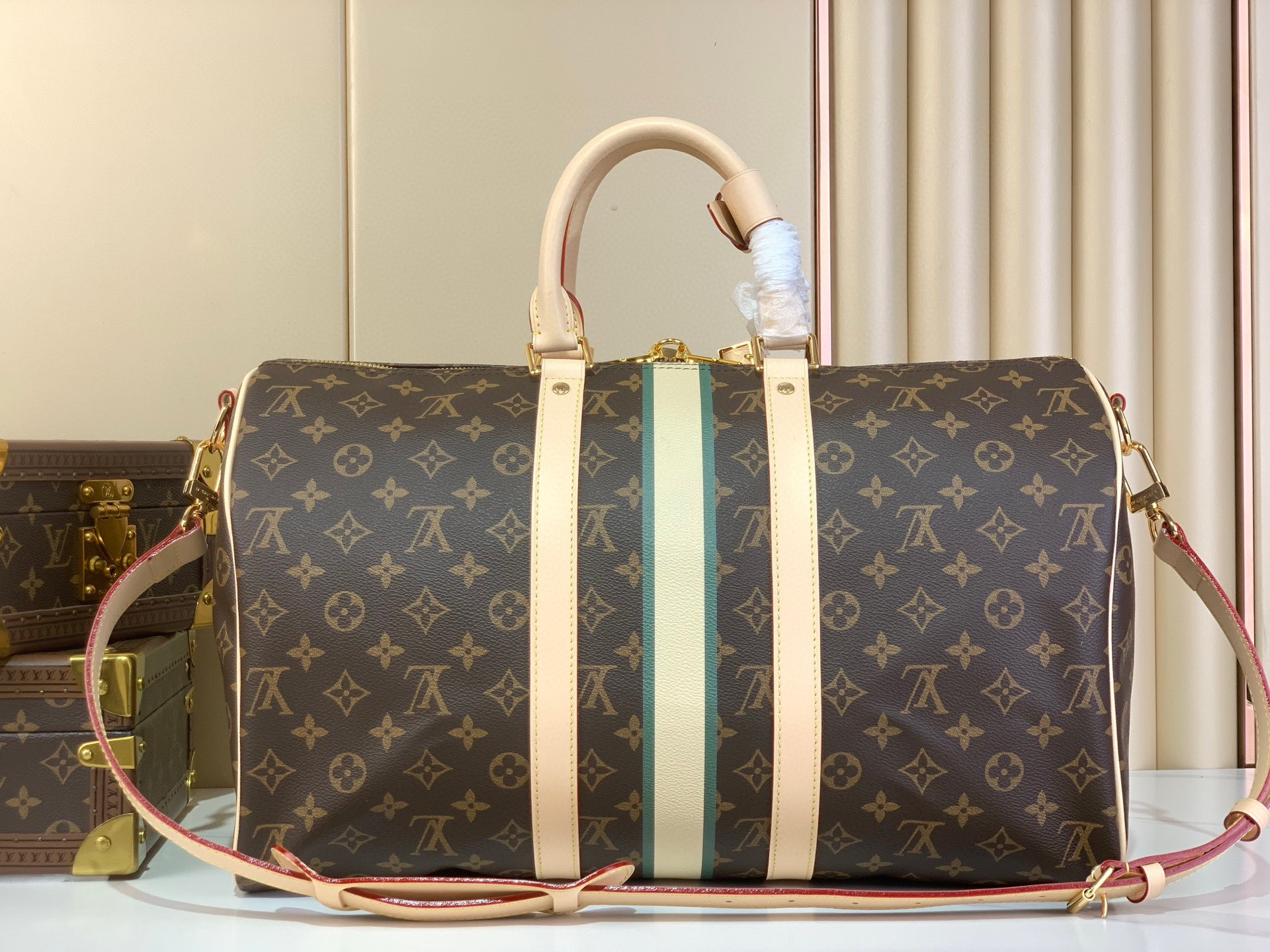 Louis Vuitton Keepall Bandouliere 45 Mon Monogram Travel Bag, P01944 3 i1752586512319 5621 0 1