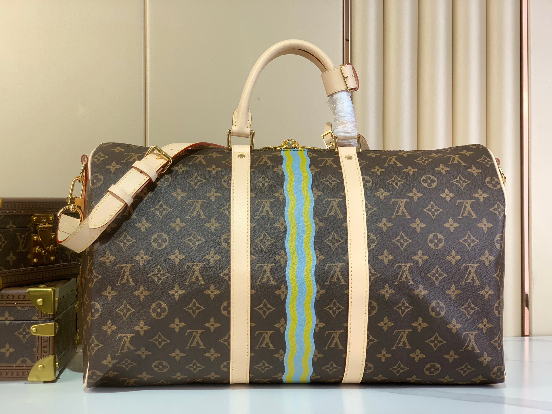 Louis Vuitton Keepall Bandoulière 50 Monogram Canvas Travel Bag 3 i1752586869610 6664 0 1