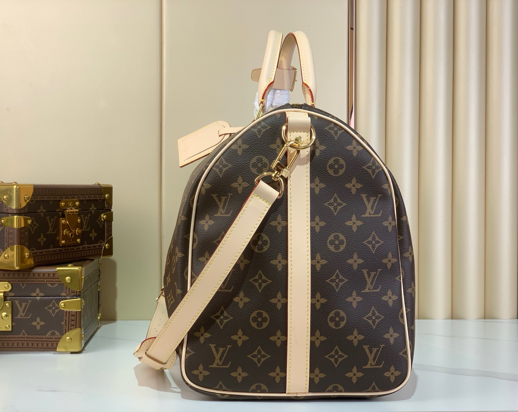 Louis Vuitton Keepall Bandoulière 55 Monogram Canvas Travel Bag 4 i1752587076155 1237 0 2